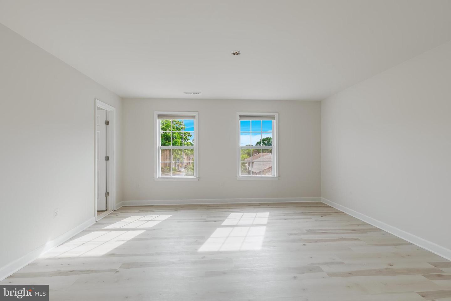 1271 Kensington Rd