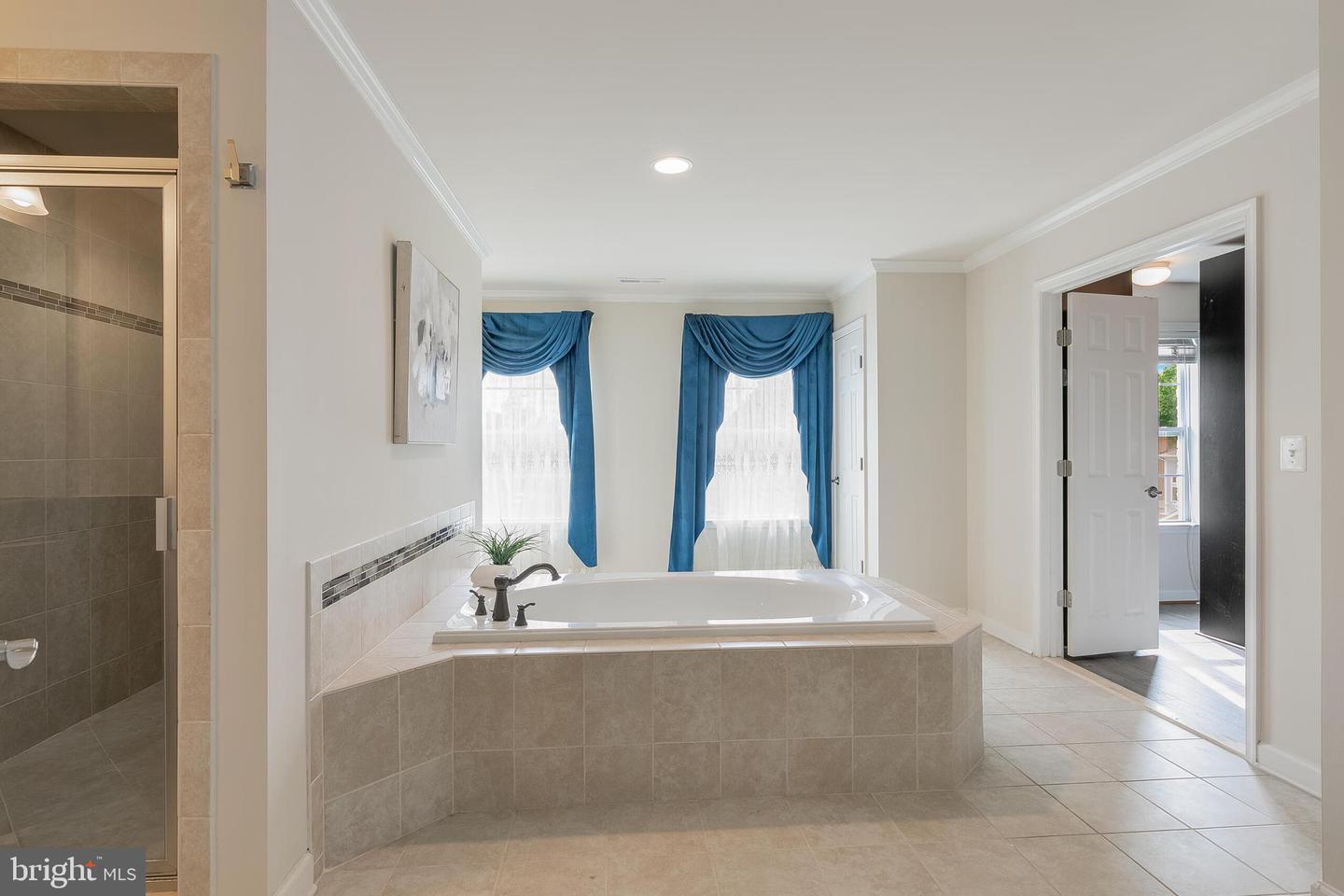 1271 Kensington Rd