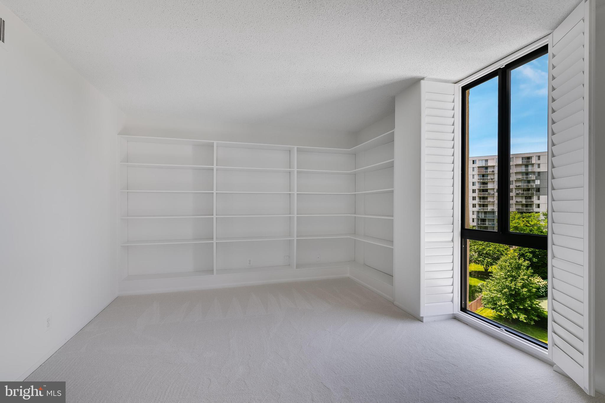 6800 Fleetwood Rd #802