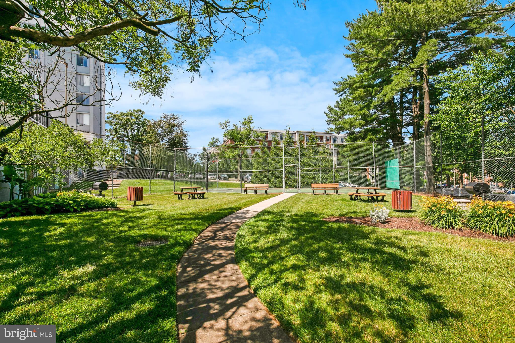 6800 Fleetwood Rd #802