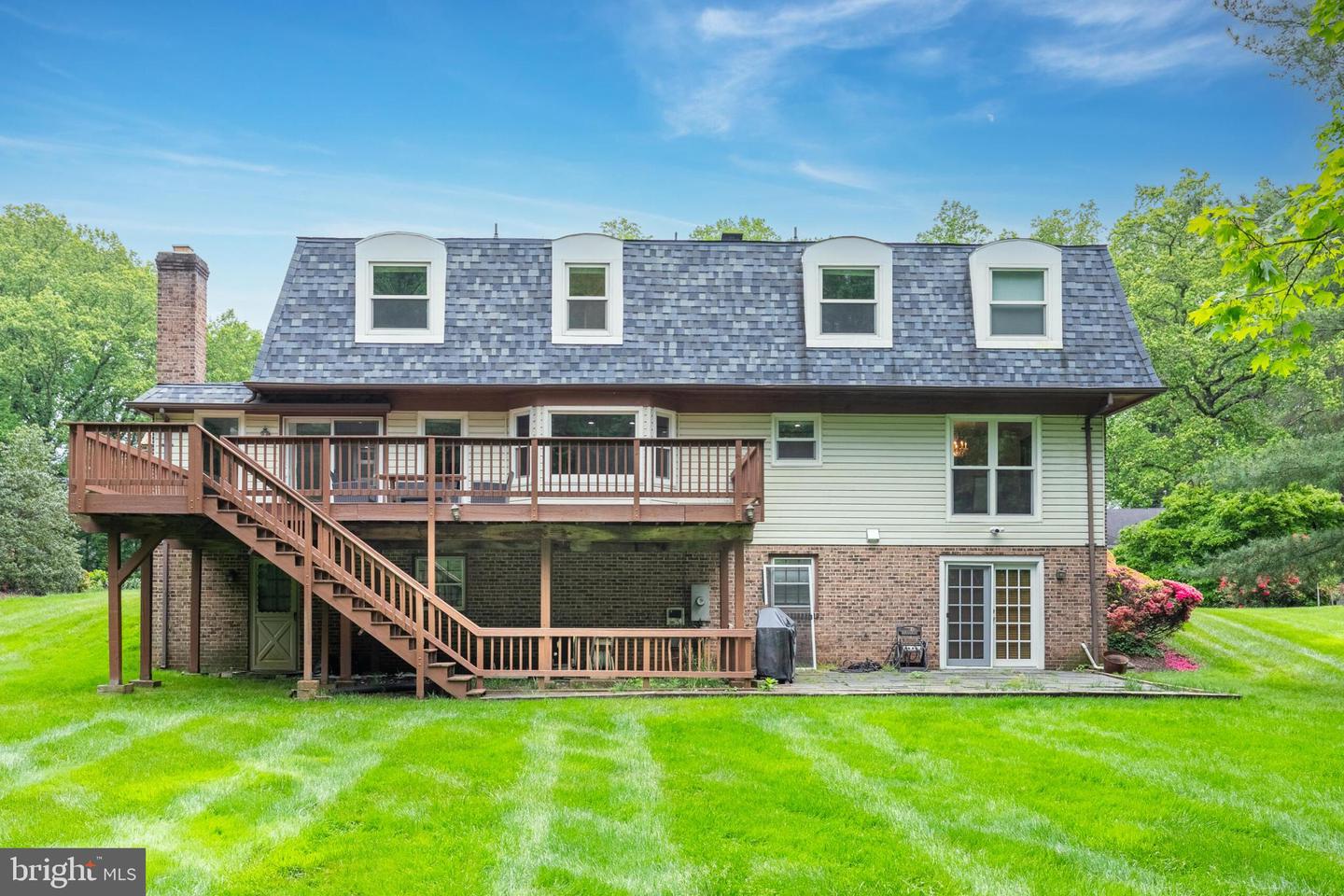 820 Ridge Dr