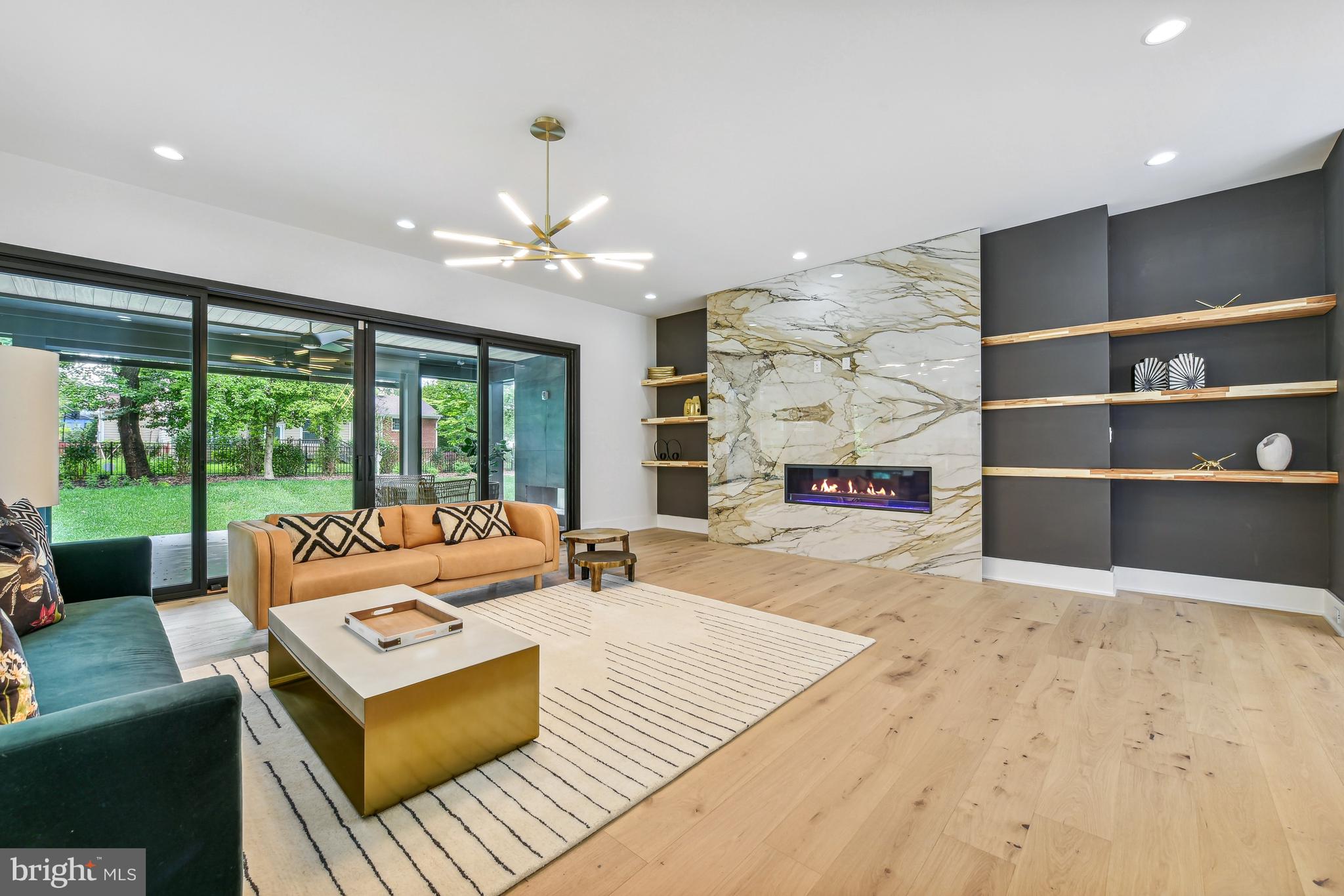 7102 Capitol View Dr