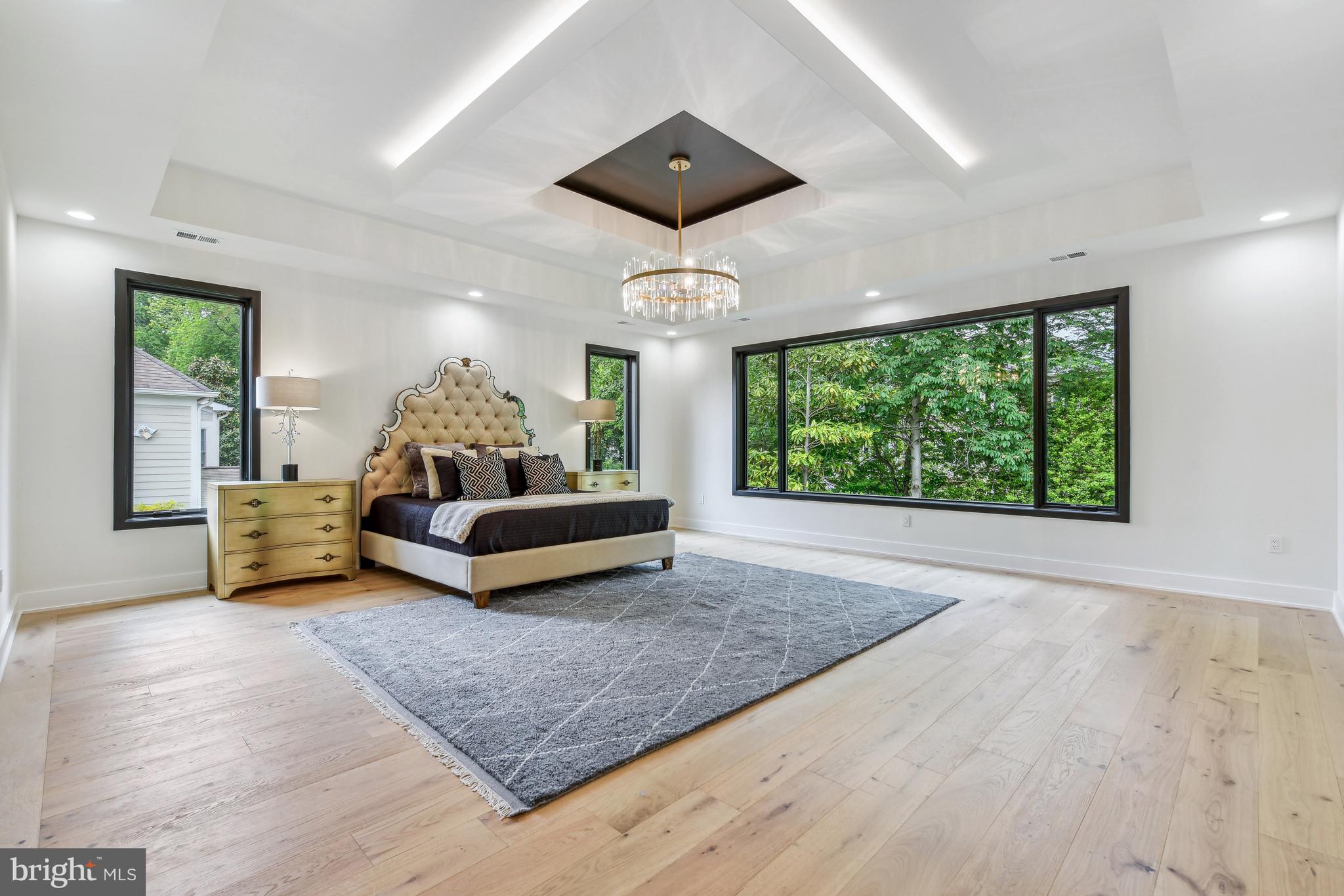 7102 Capitol View Dr