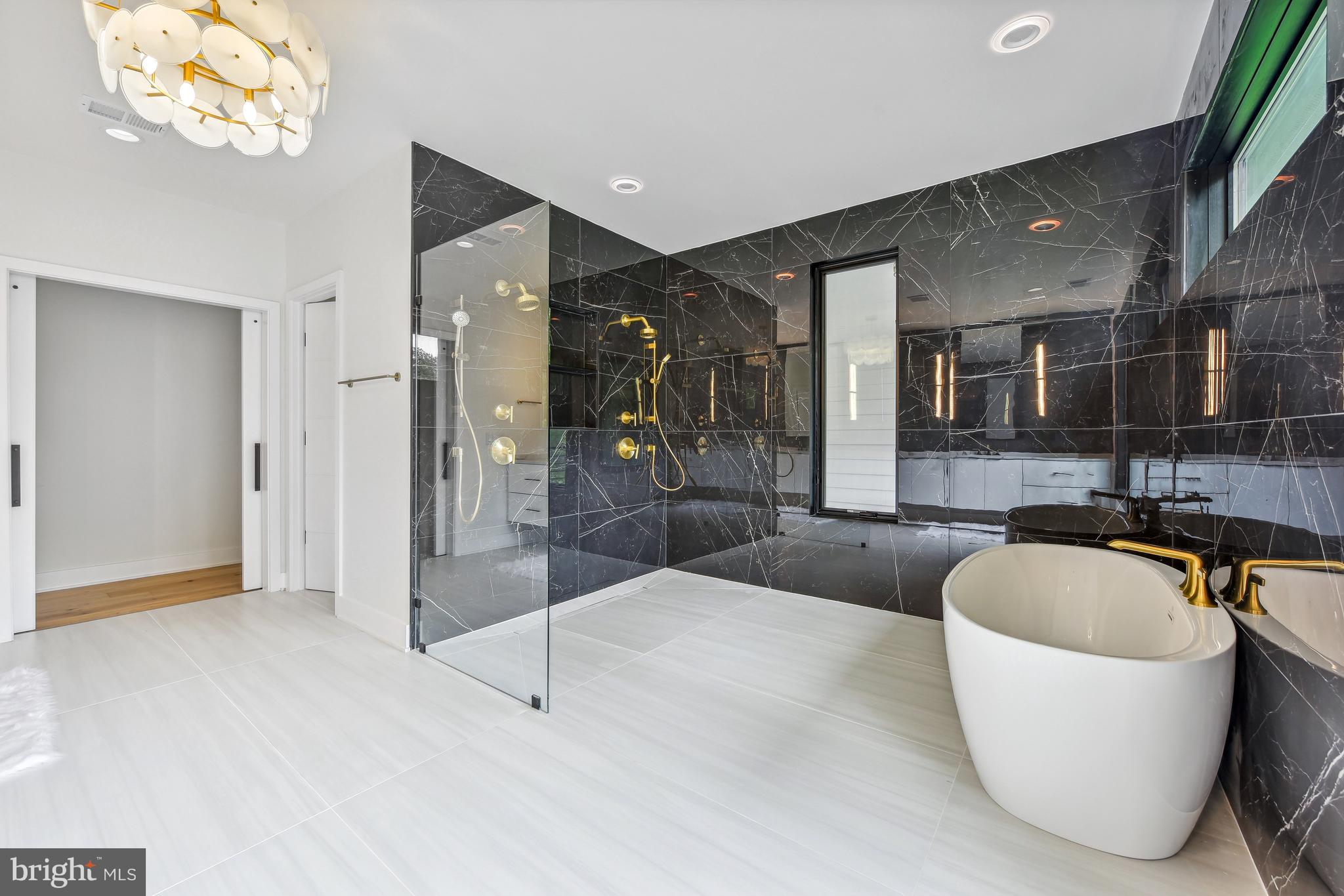 7102 Capitol View Dr