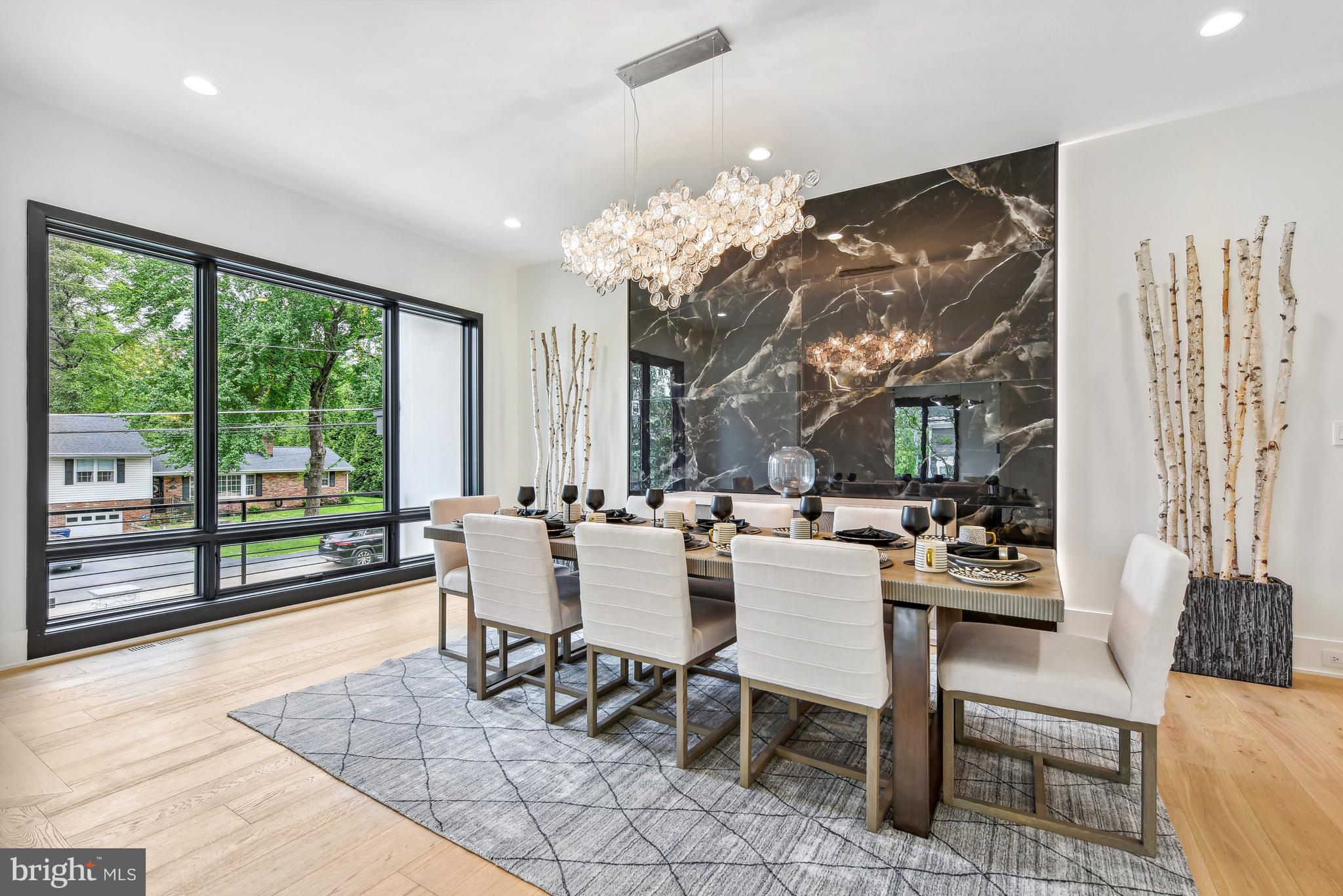 7102 Capitol View Dr