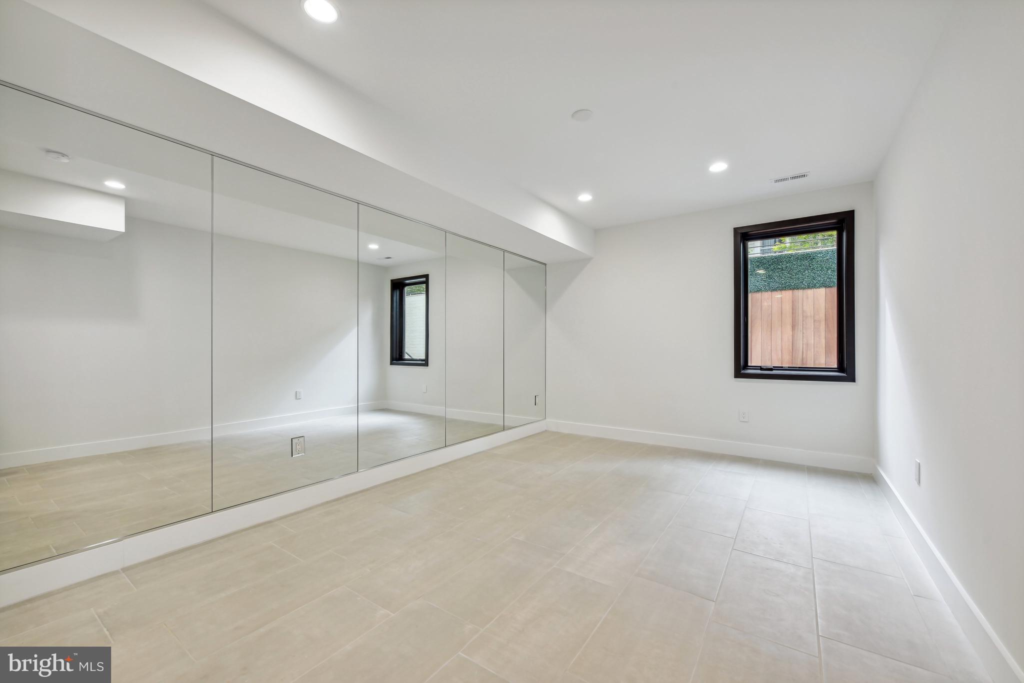 7102 Capitol View Dr