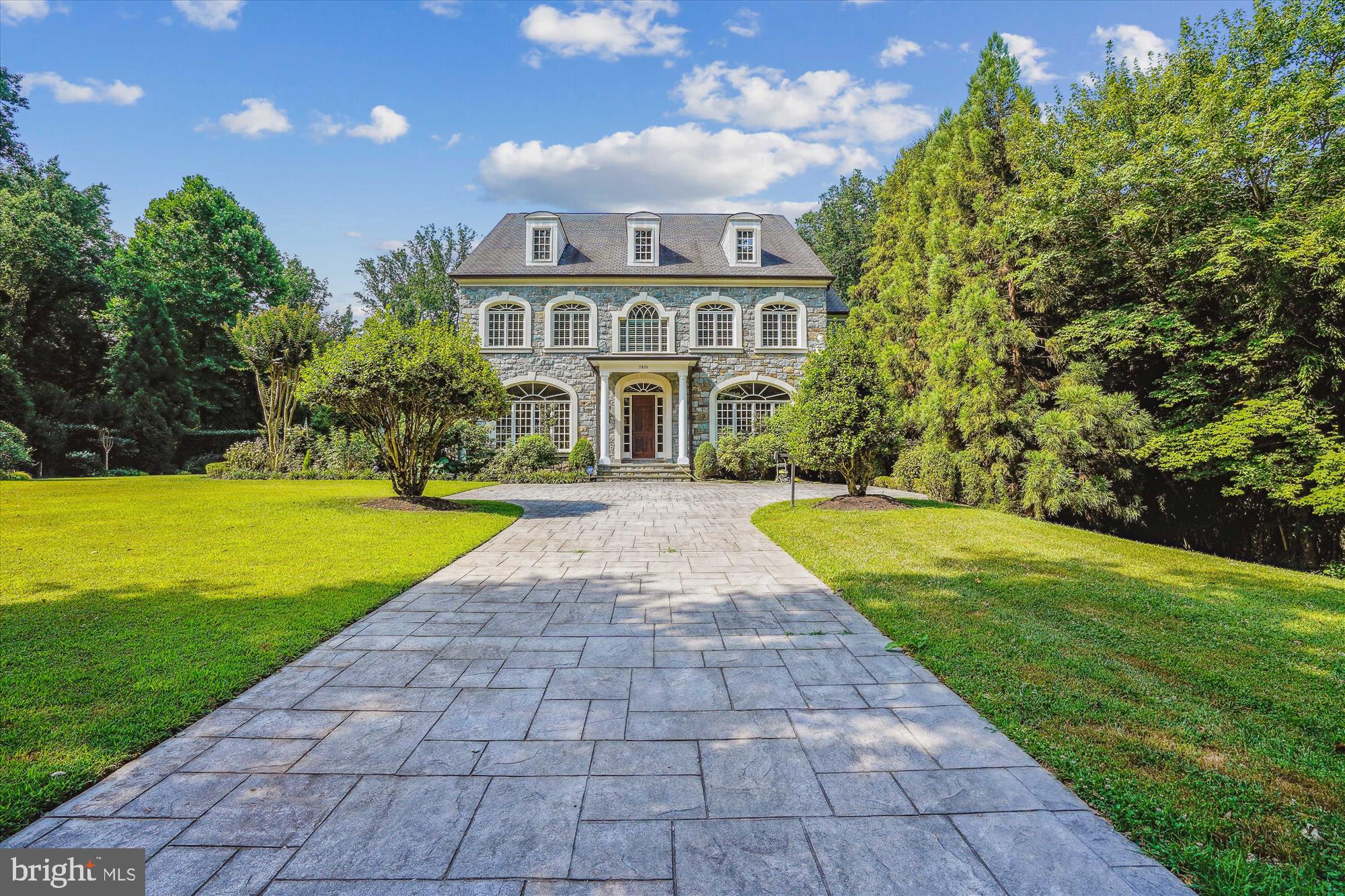 7811 Langley Ridge Rd