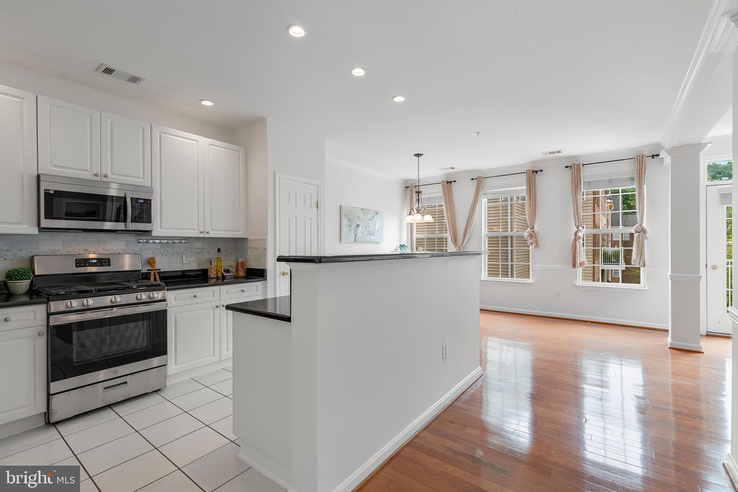 2653 Park Tower Dr #312