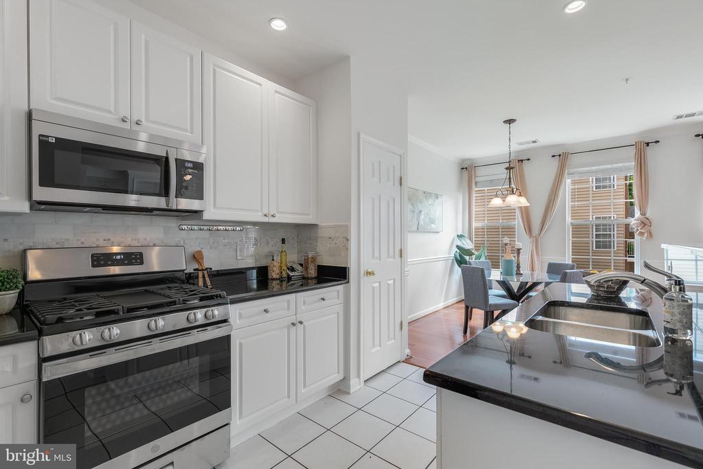 2653 Park Tower Dr #312