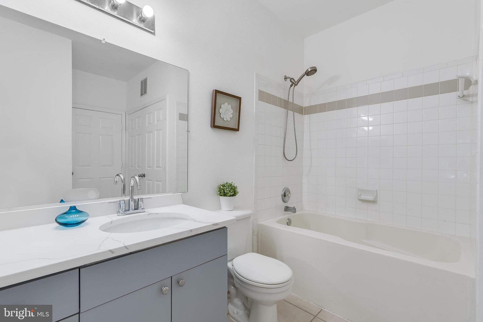 3003 Nicosh Cir #3208