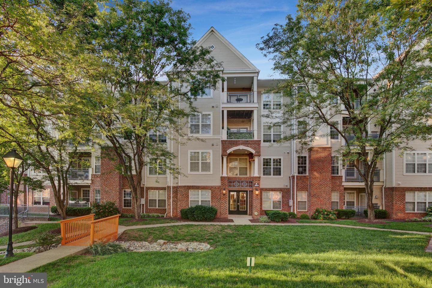 3003 Nicosh Cir #3208