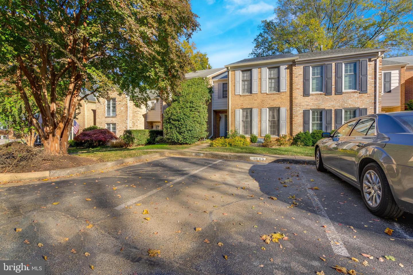 1962 Hopewood Dr