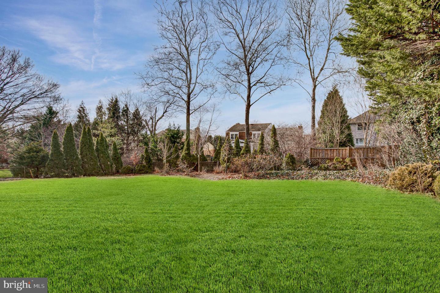 1124 Guilford Ct