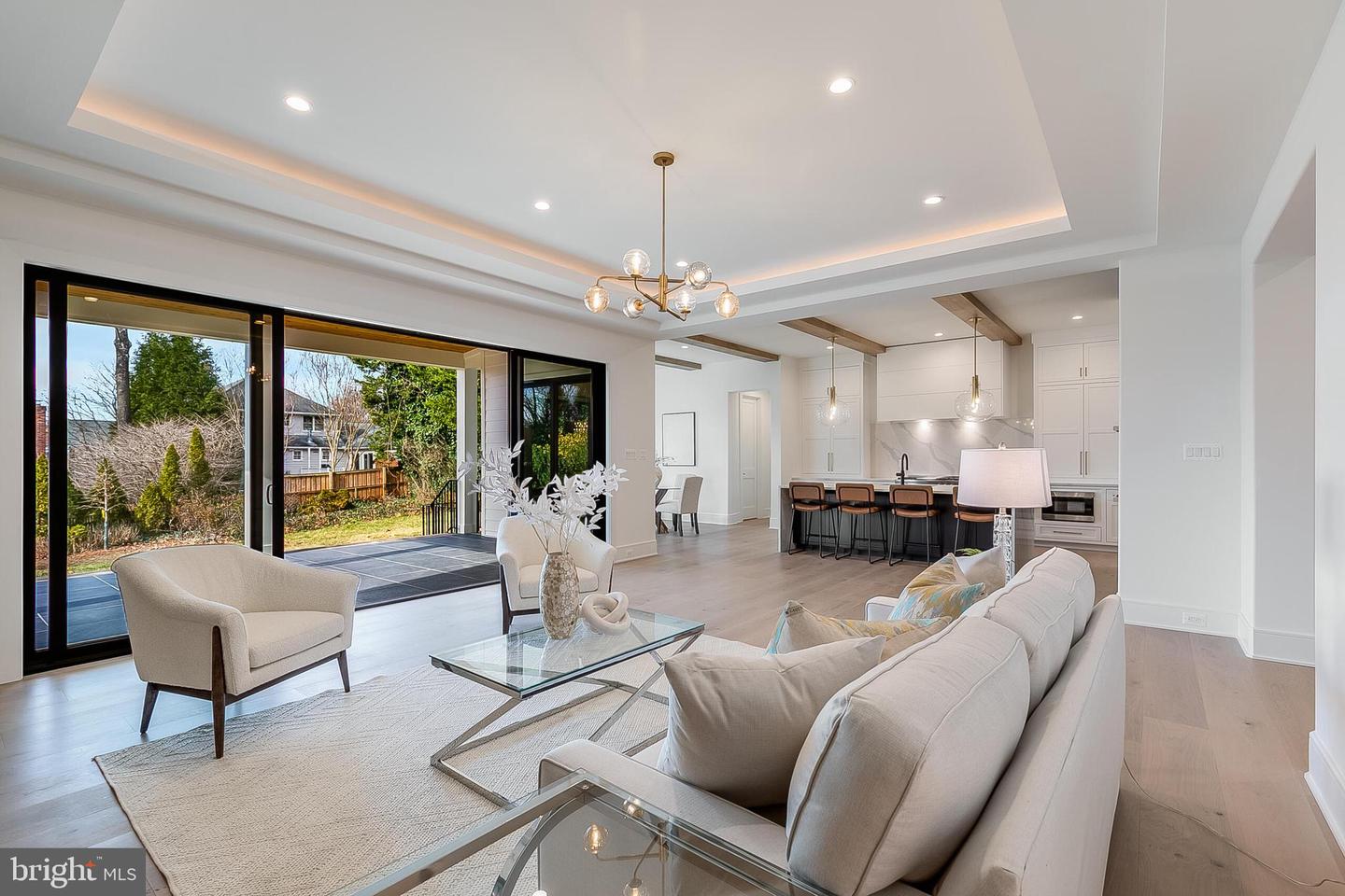 1124 Guilford Ct