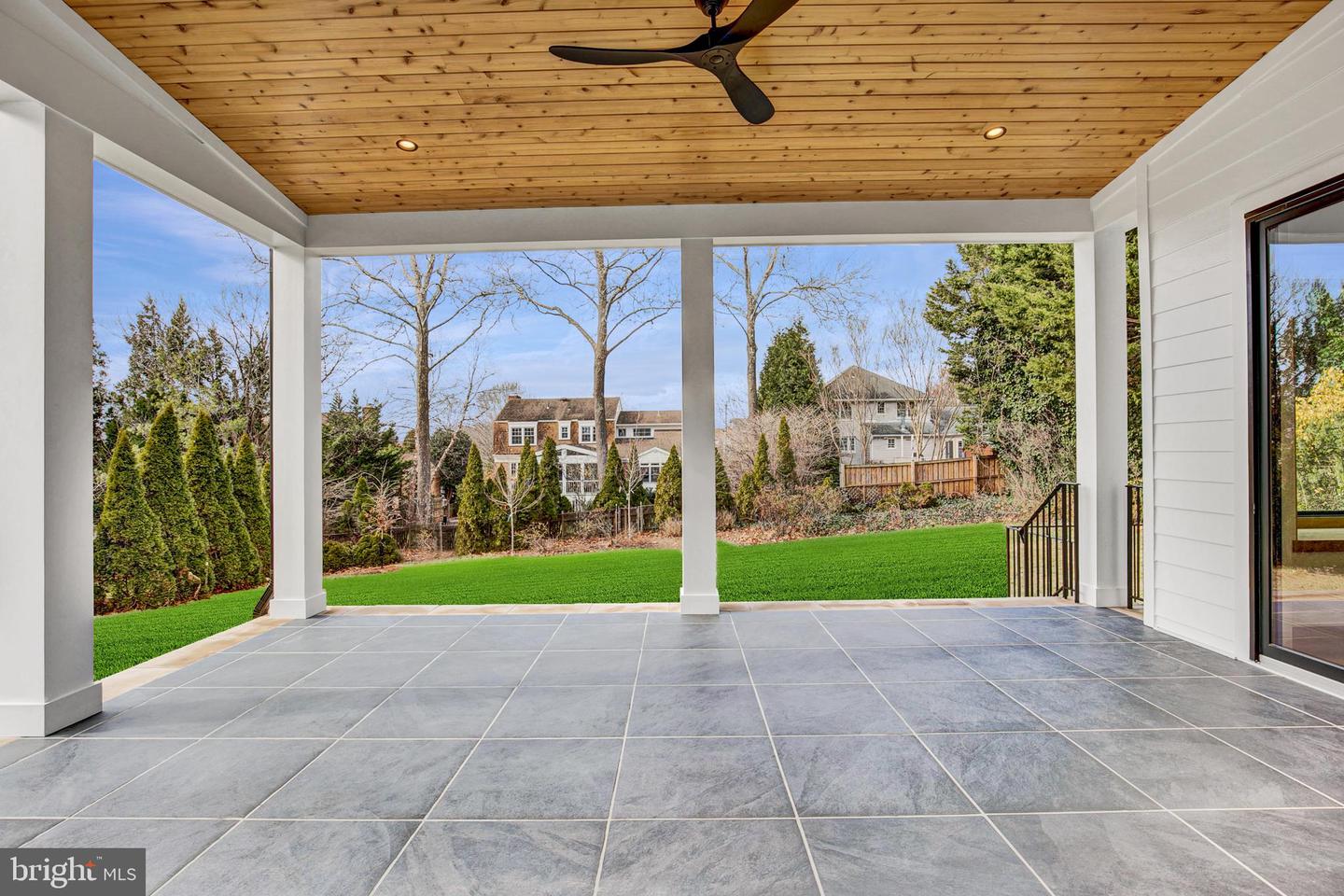 1124 Guilford Ct