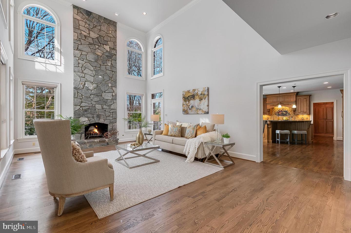 1008 Jarvis Ct