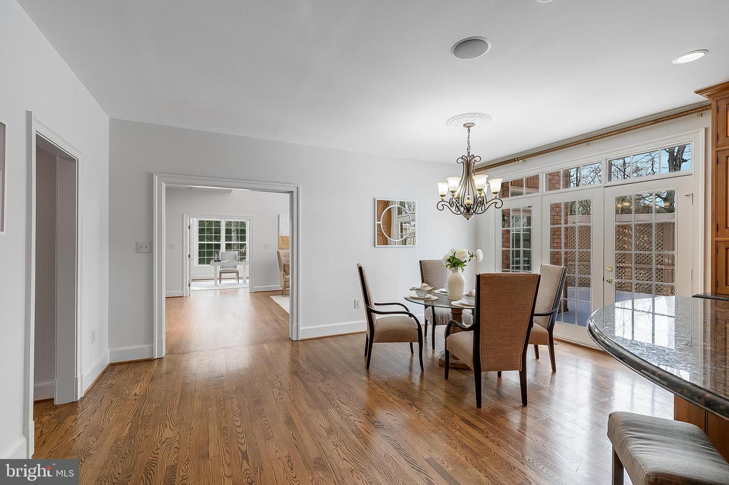 1008 Jarvis Ct