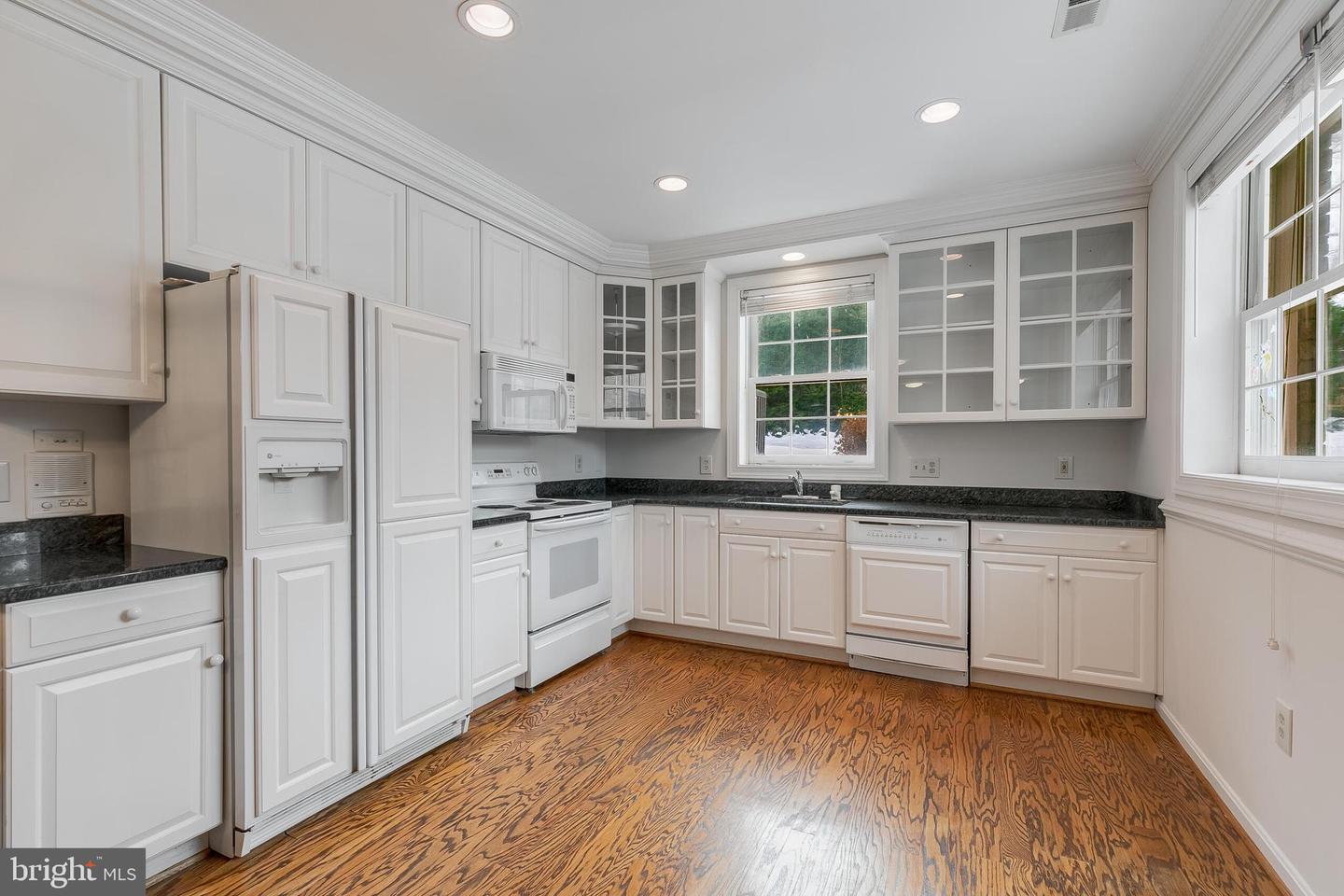 1008 Jarvis Ct