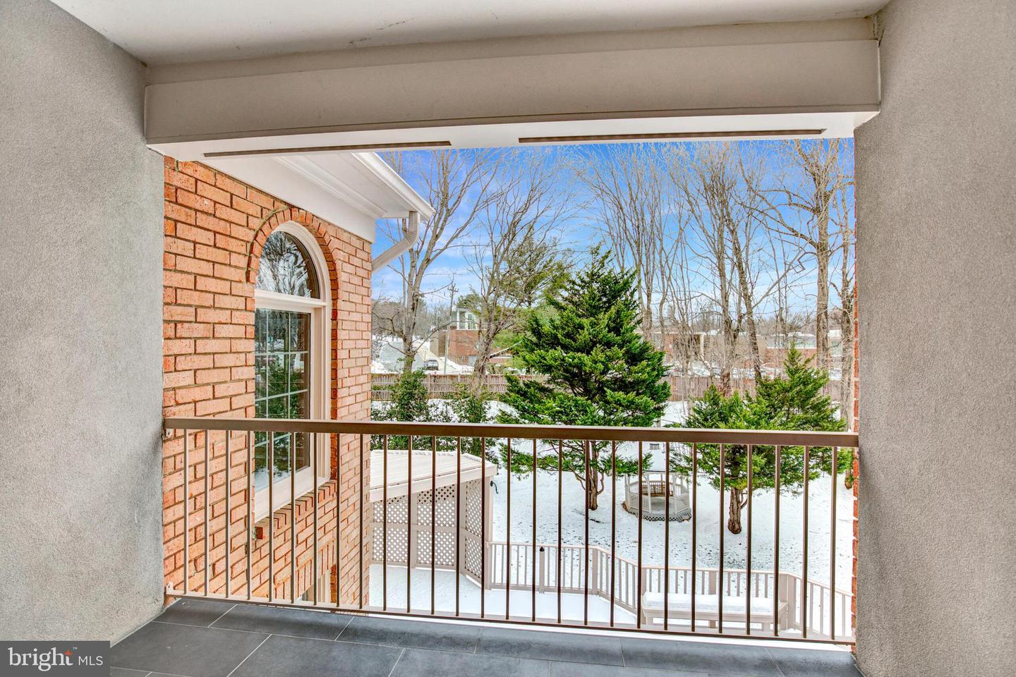 1008 Jarvis Ct