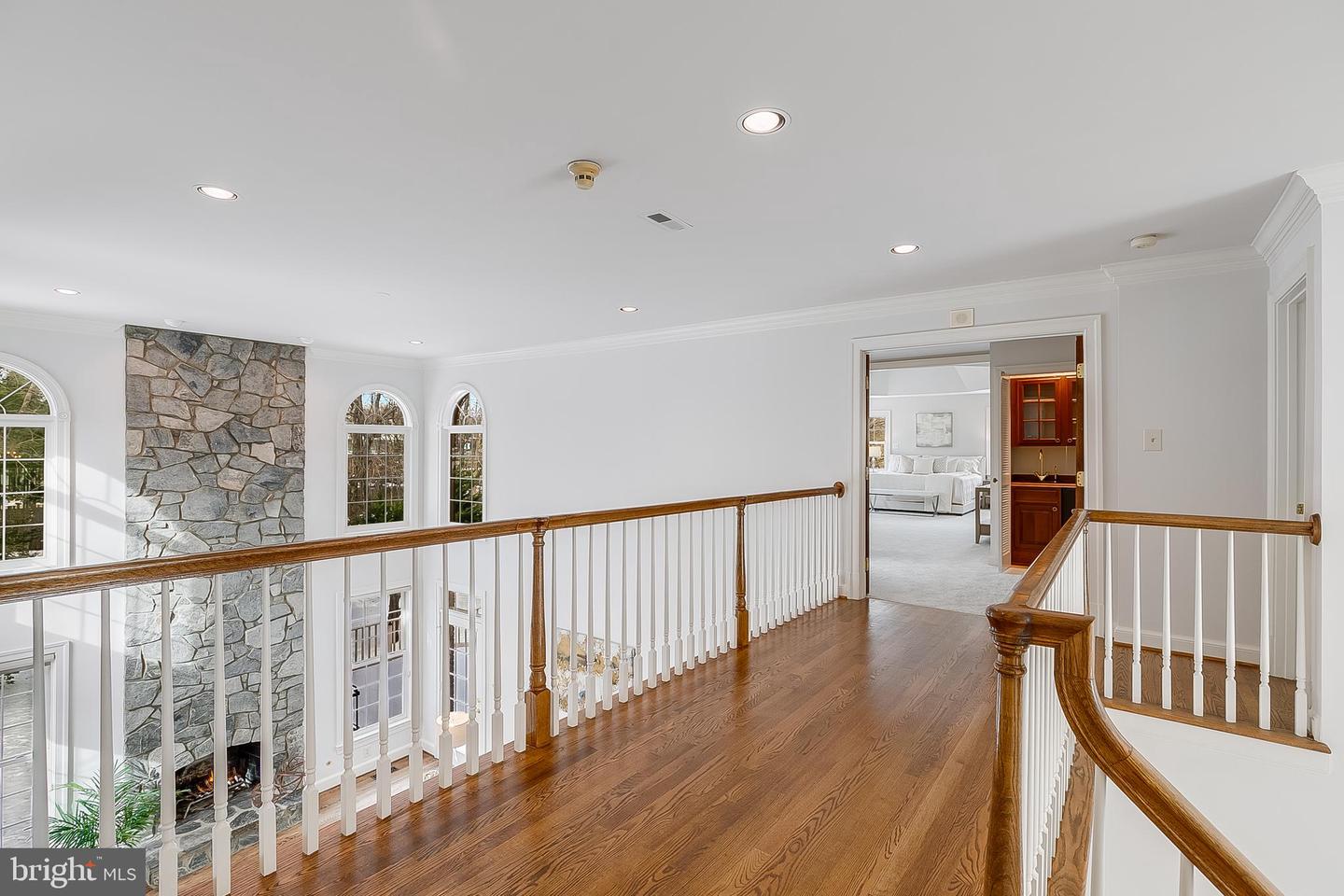 1008 Jarvis Ct