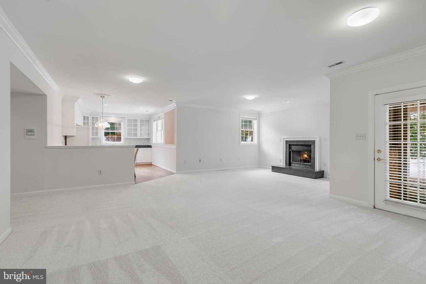 1008 Jarvis Ct