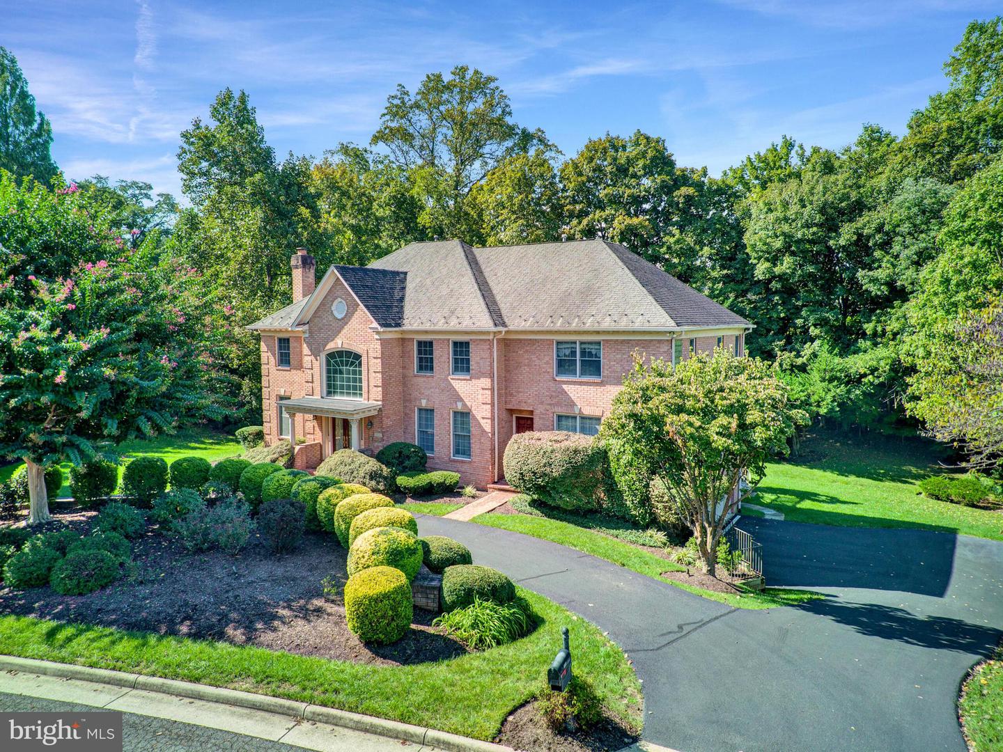 1008 Jarvis Ct