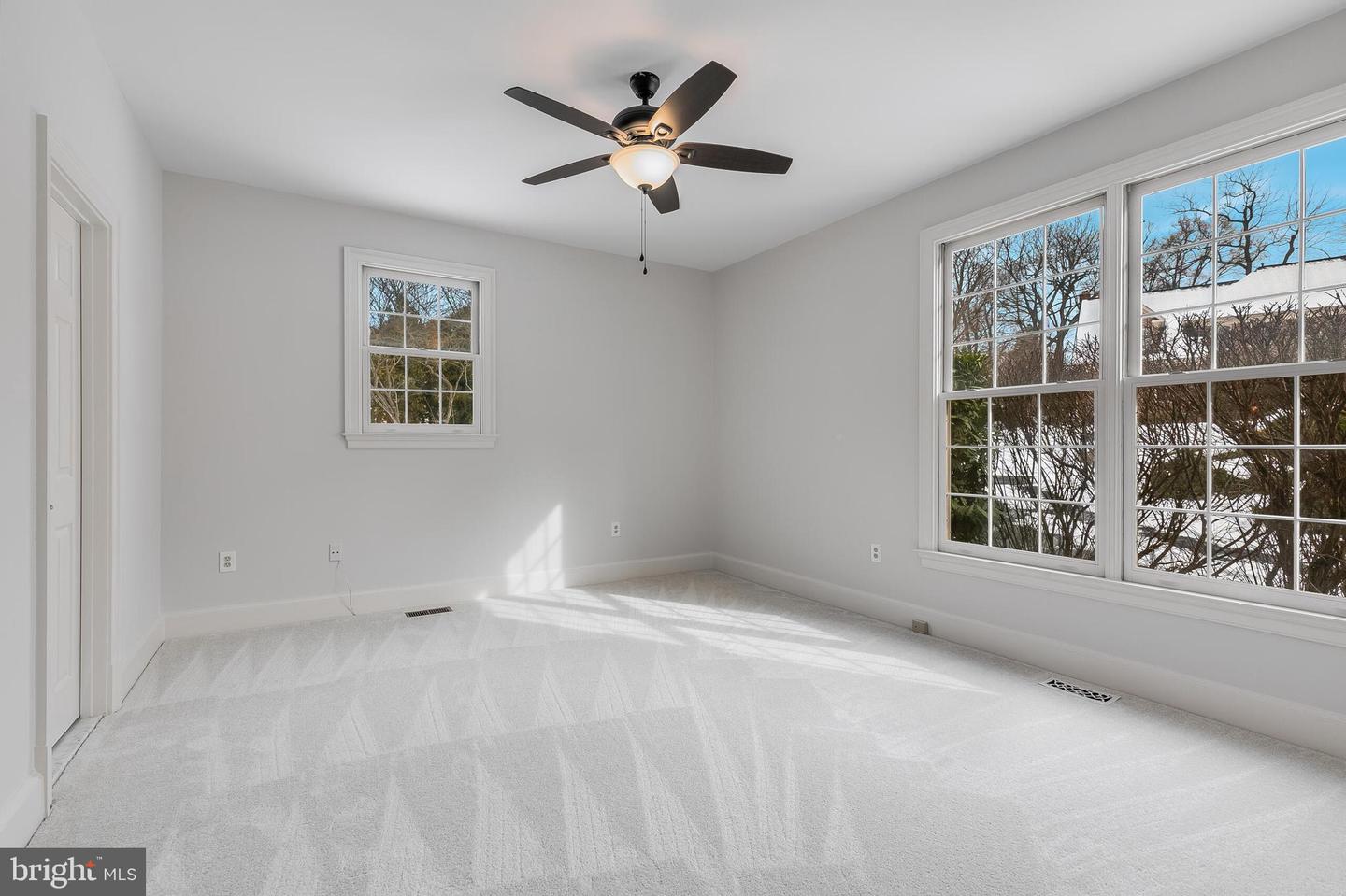 1008 Jarvis Ct