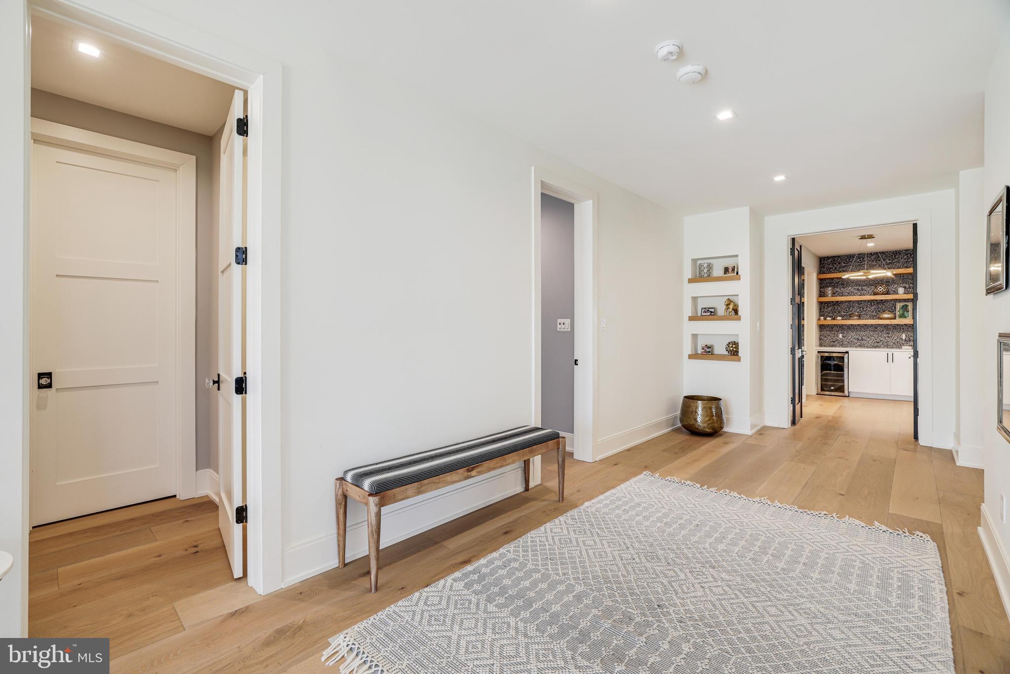 1544 FOREST VILLA LANE