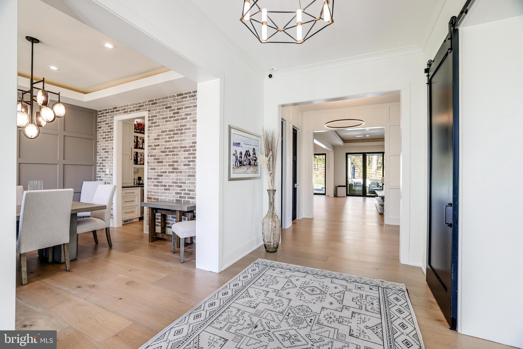 1544 FOREST VILLA LANE