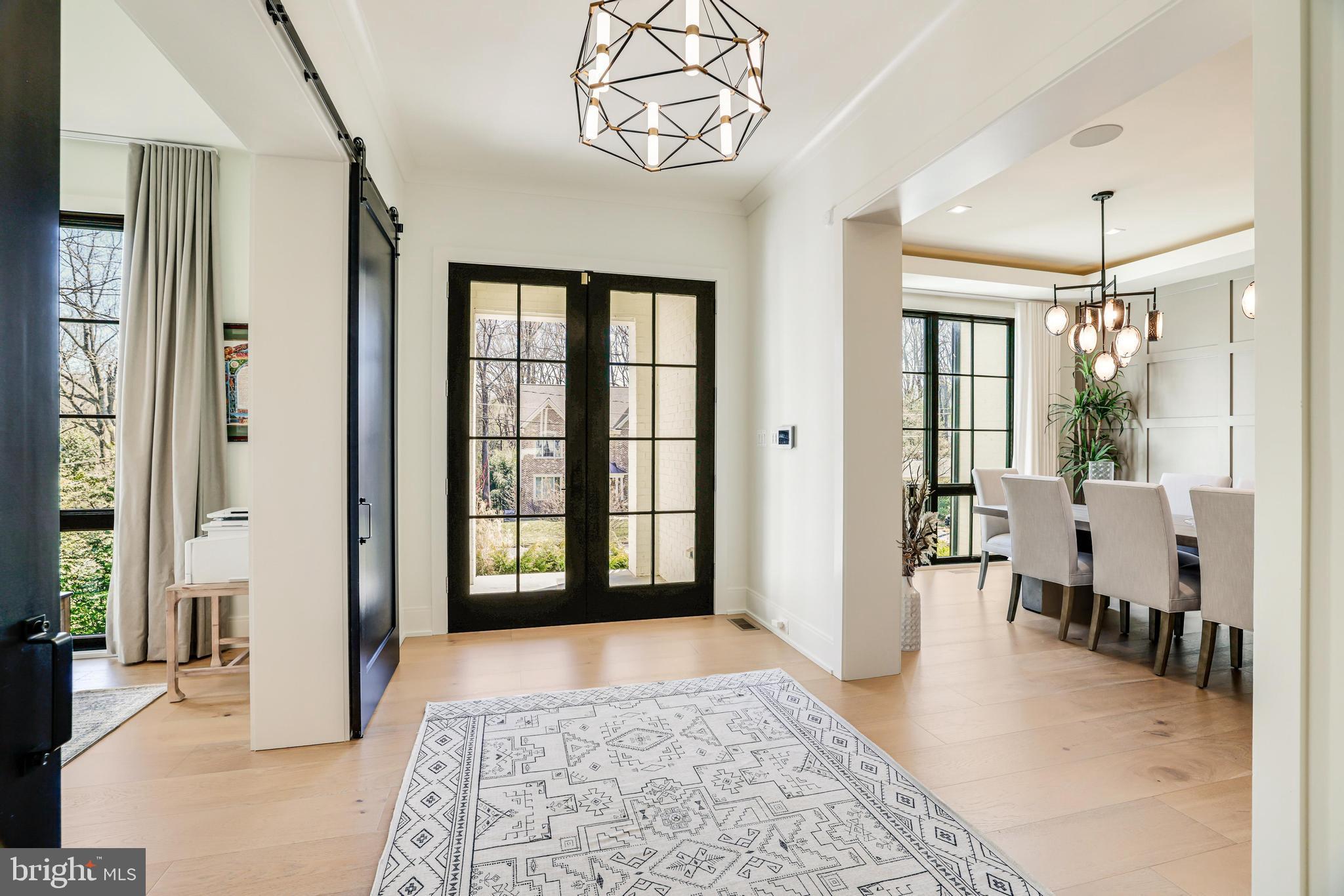 1544 FOREST VILLA LANE