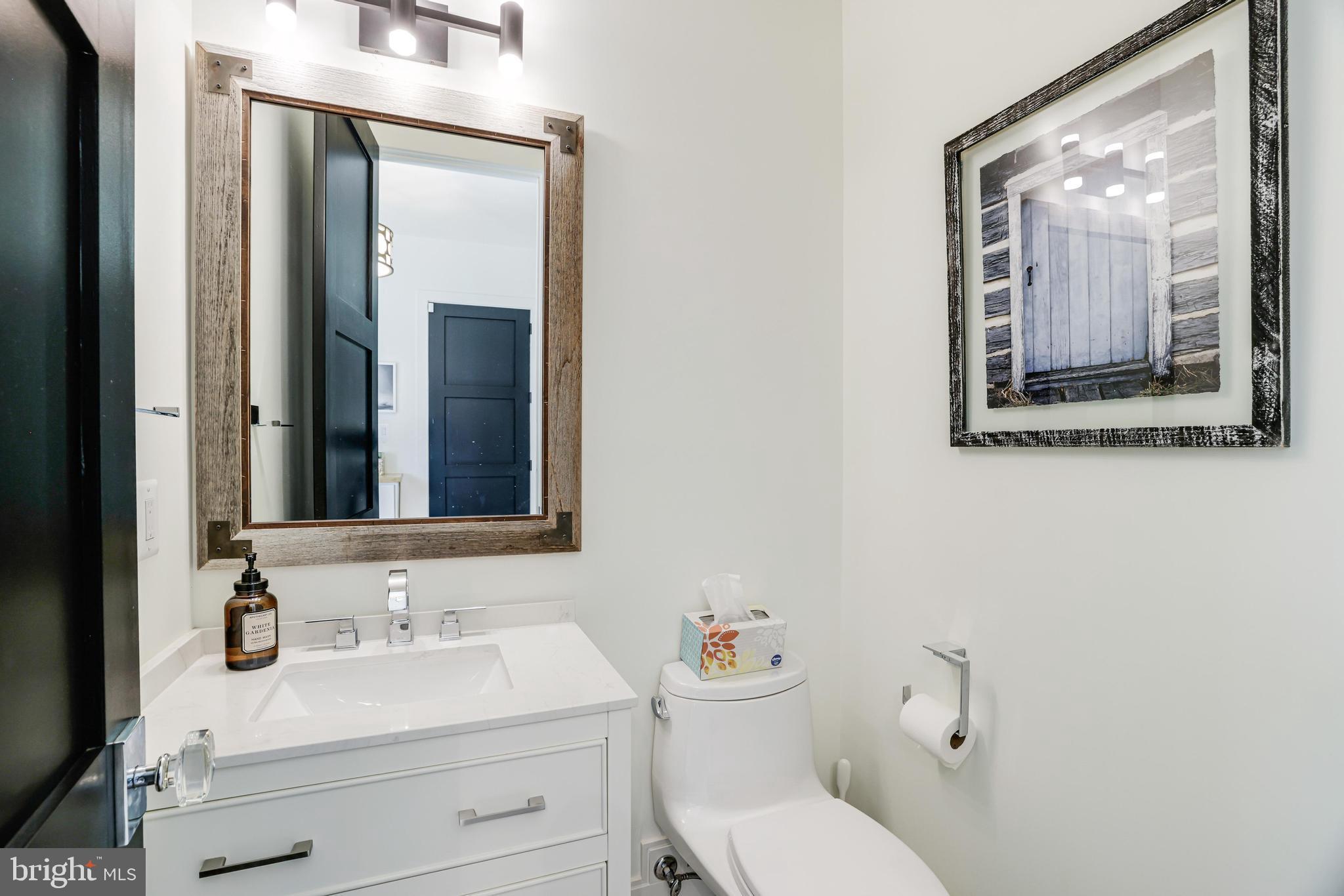 1544 FOREST VILLA LANE