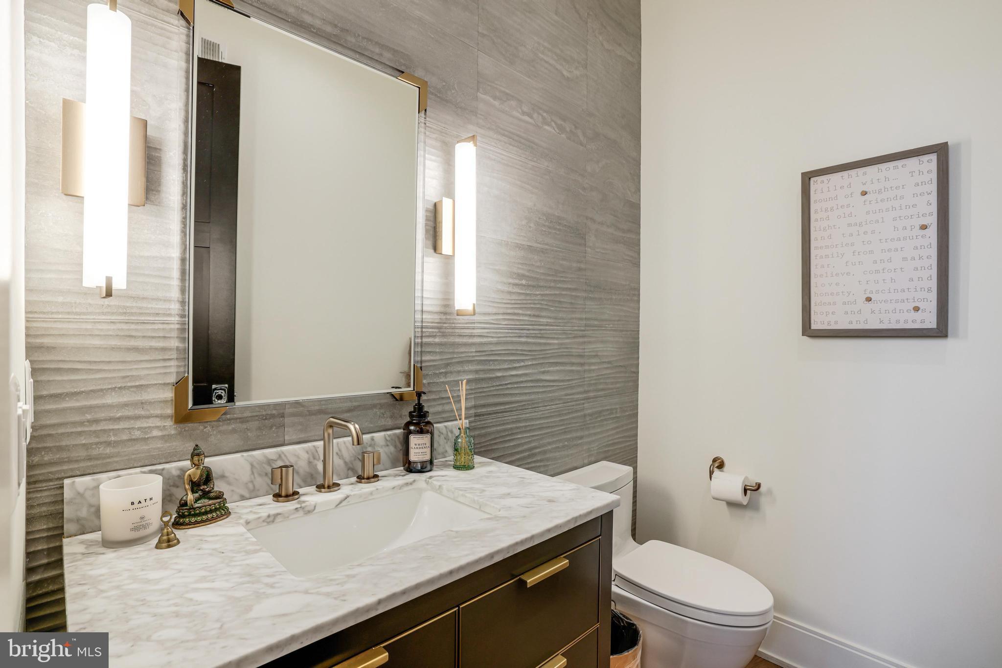 1544 FOREST VILLA LANE