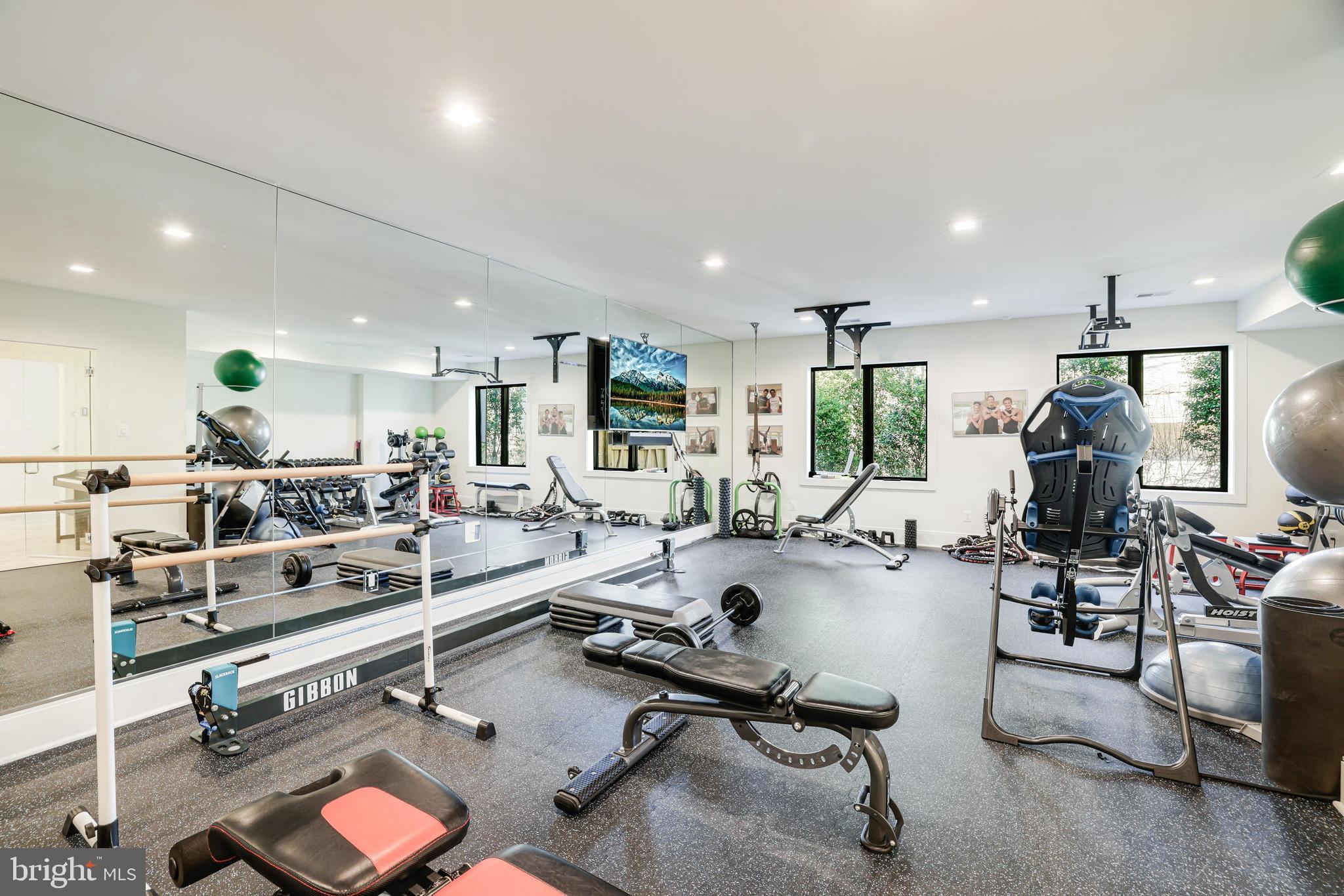 1544 FOREST VILLA LANE