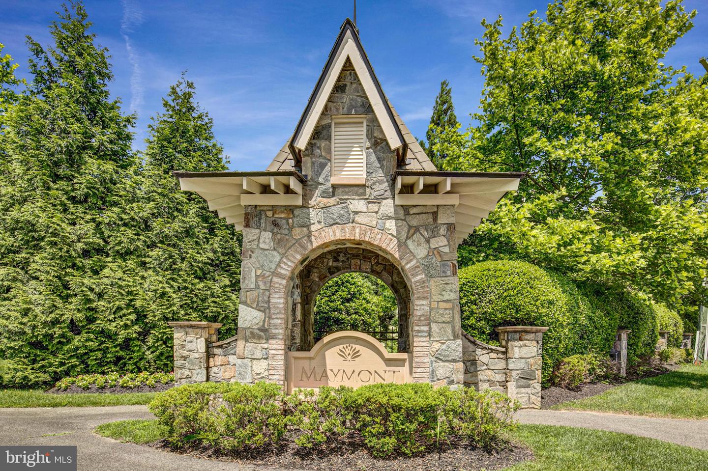 9628 Maymont Dr