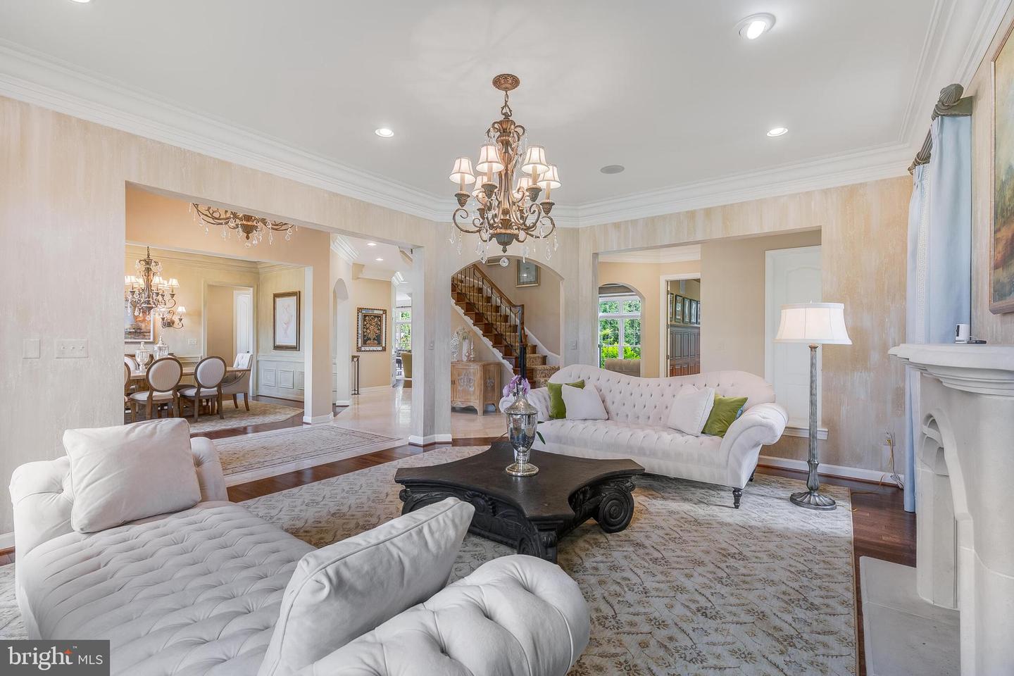 9628 Maymont Dr