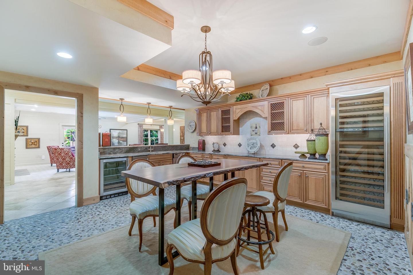 9628 Maymont Dr