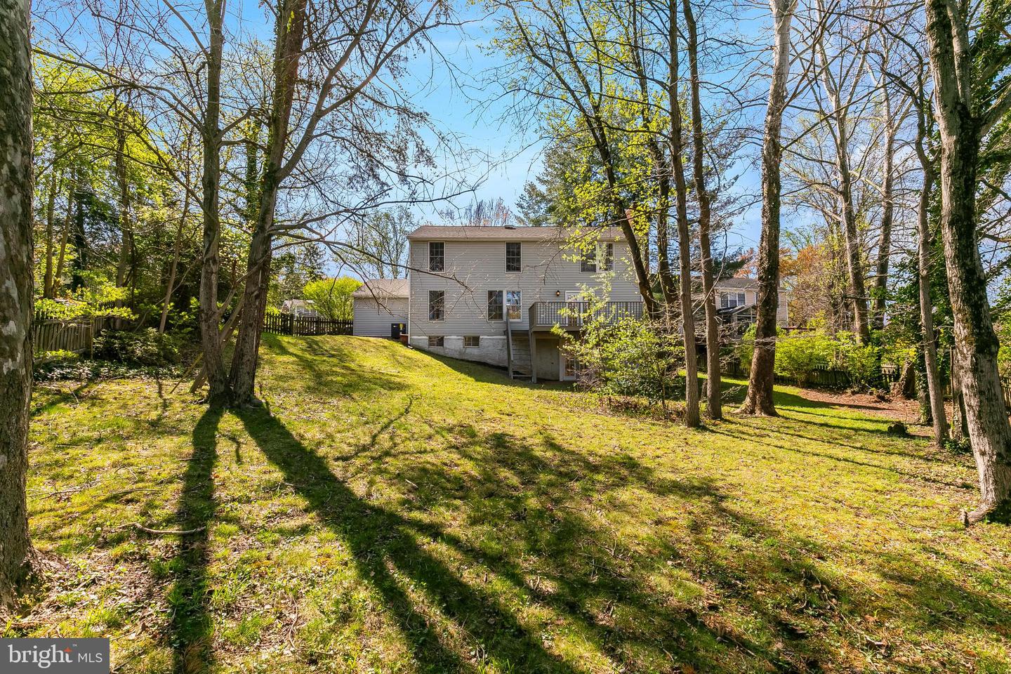 7002 Jenkins Ln