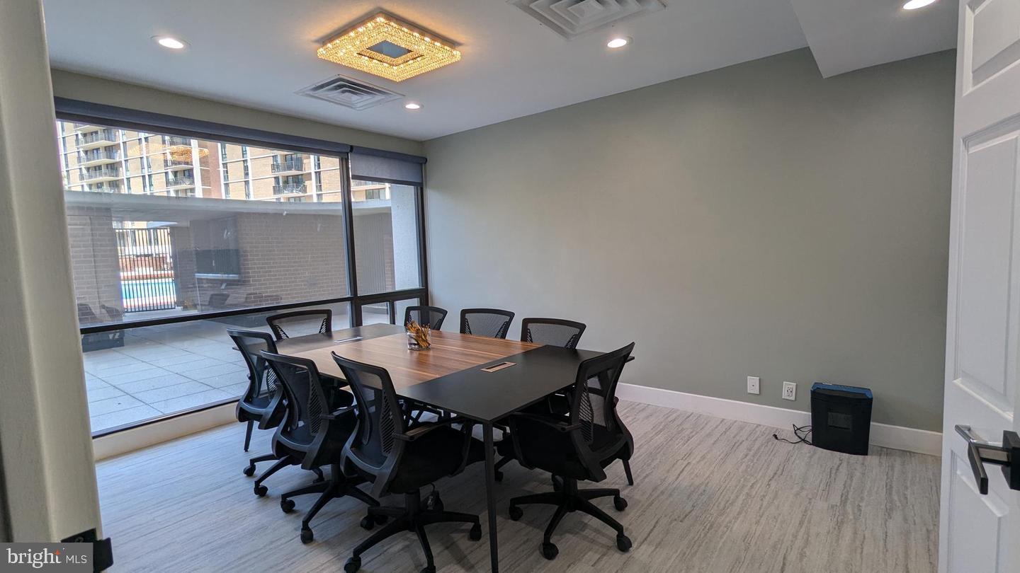 6800 Fleetwood Rd #102