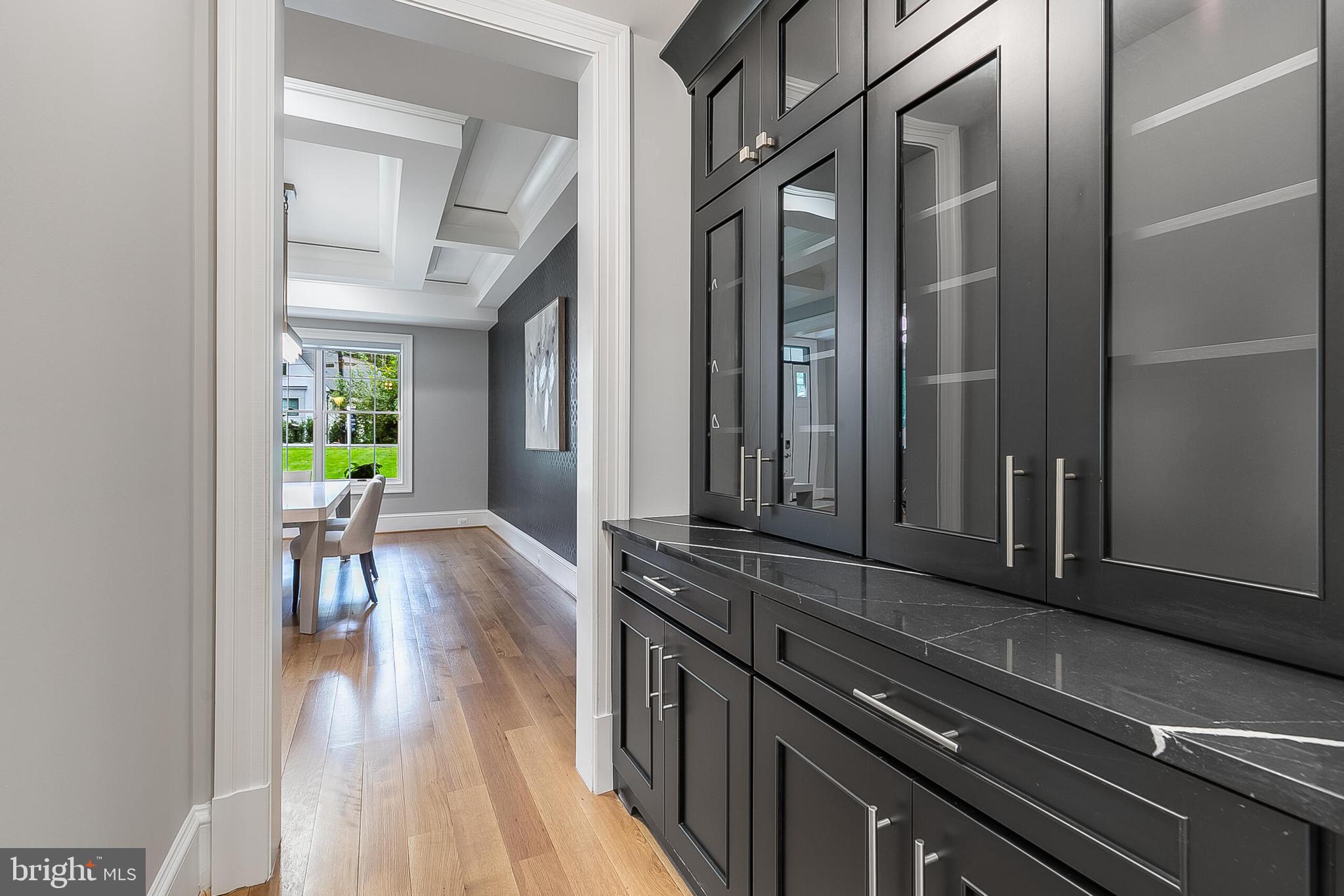 7002 RIVER OAKS DRIVE