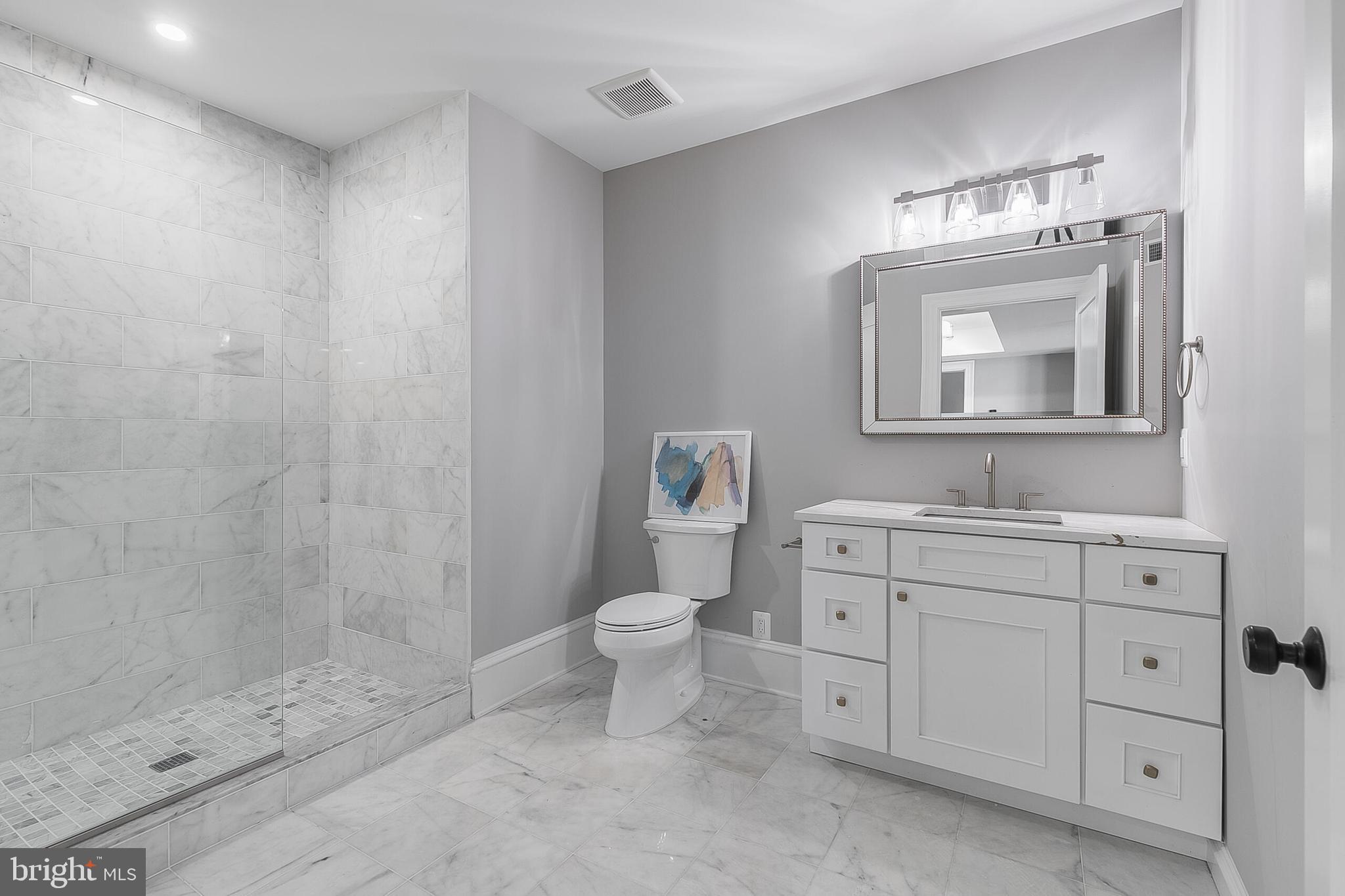 7002 RIVER OAKS DRIVE