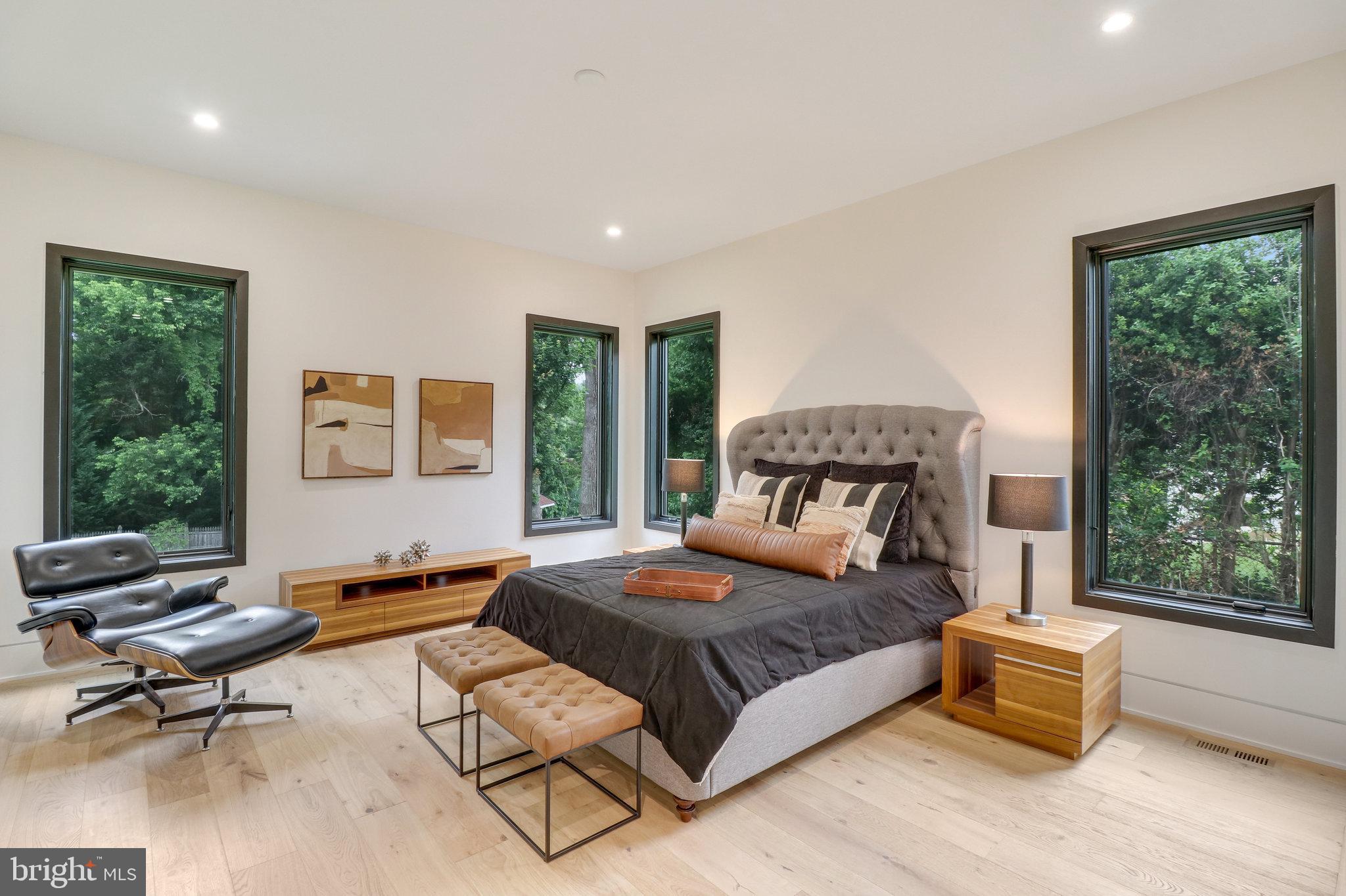 7816 GEORGETOWN PIKE