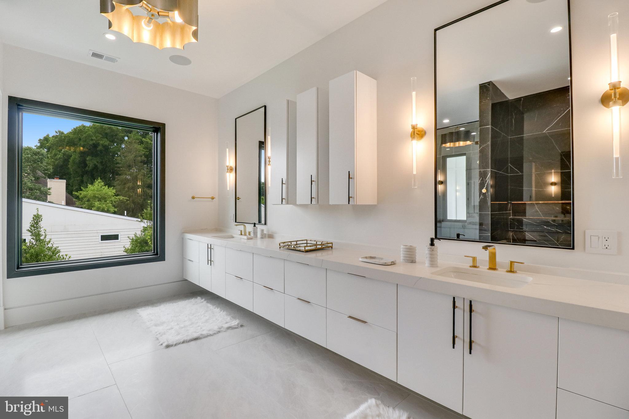 7816 GEORGETOWN PIKE