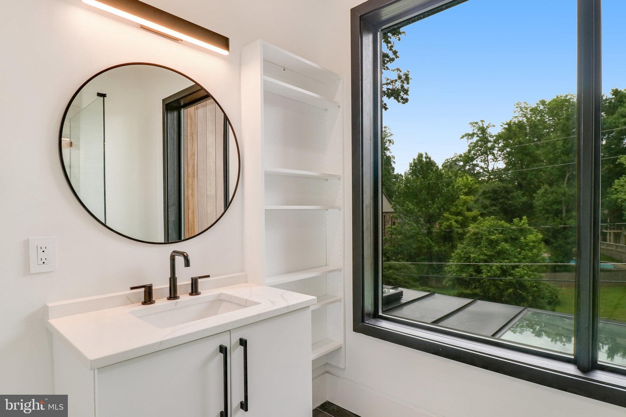 7816 GEORGETOWN PIKE