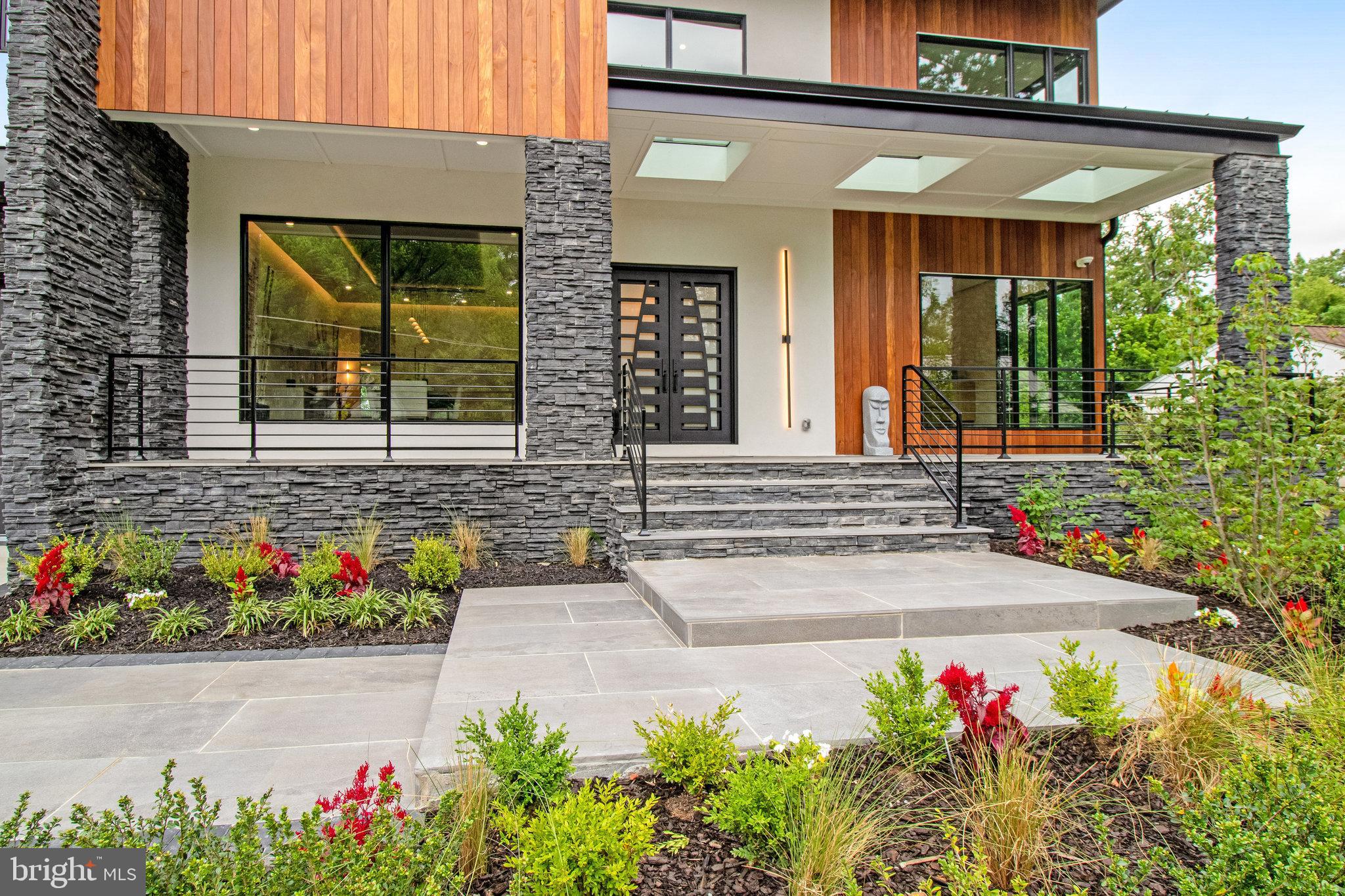 7816 GEORGETOWN PIKE