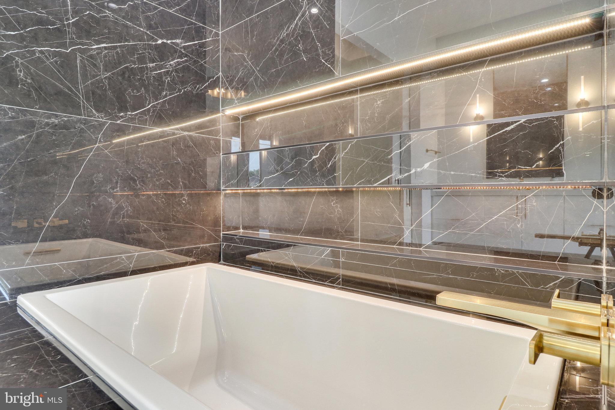 7816 GEORGETOWN PIKE