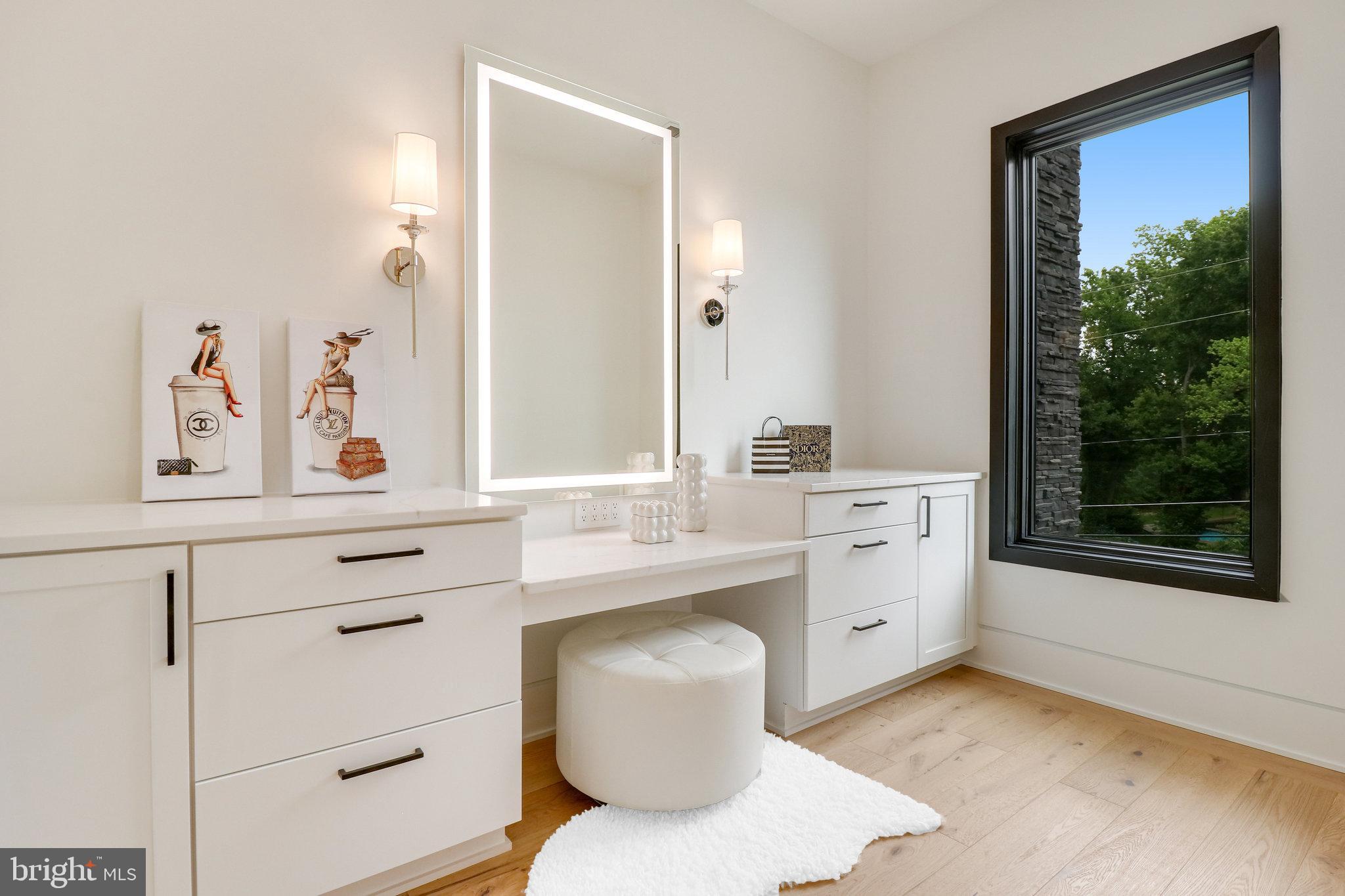 7816 GEORGETOWN PIKE