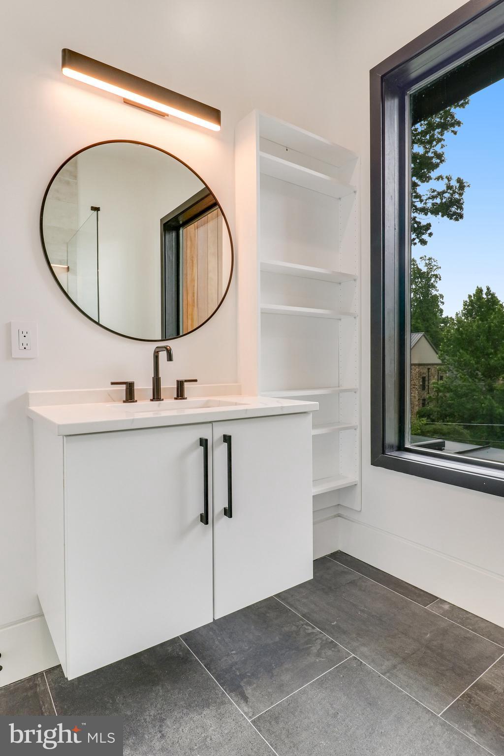 7816 GEORGETOWN PIKE