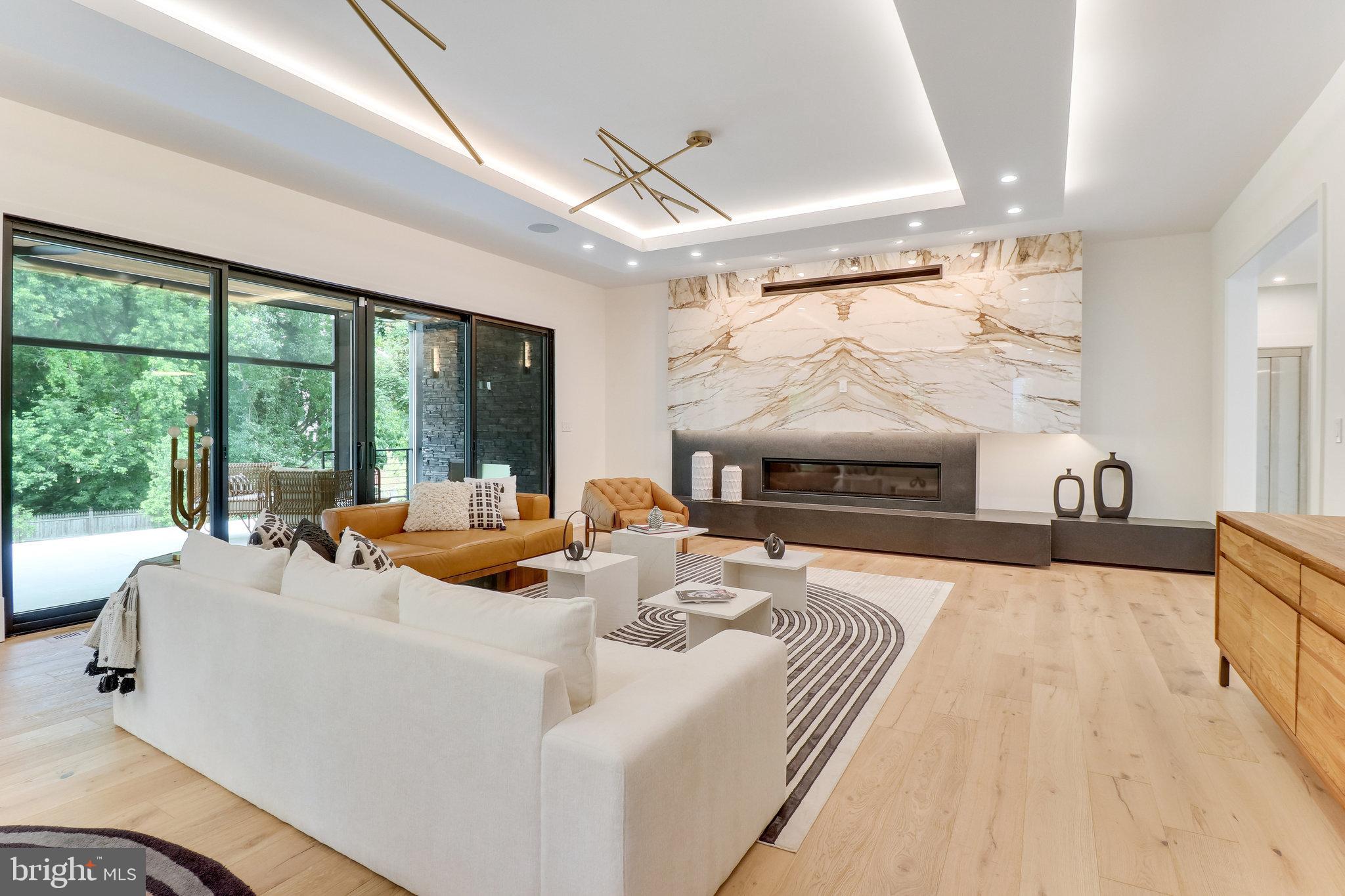 7816 GEORGETOWN PIKE