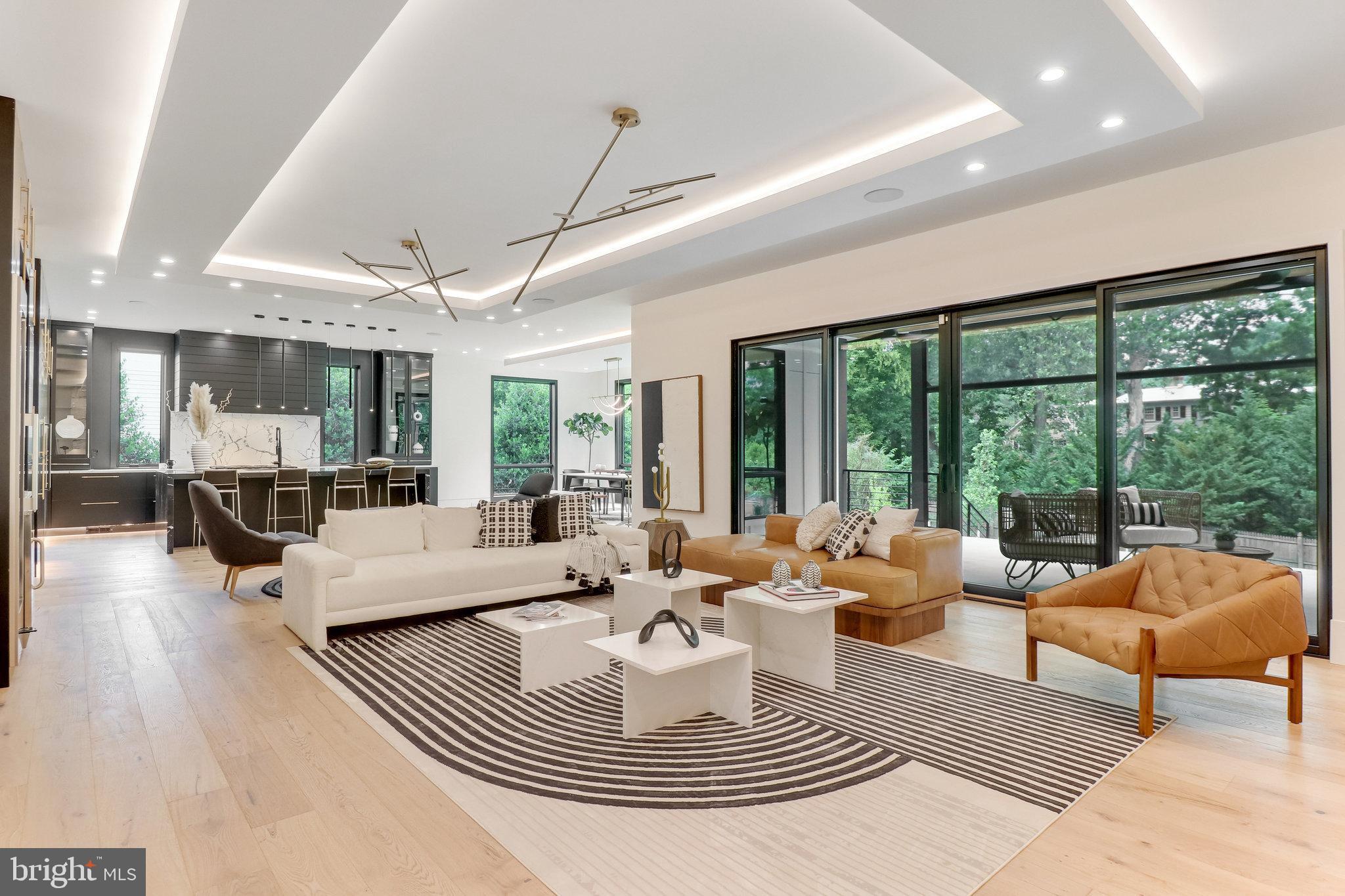 7816 GEORGETOWN PIKE