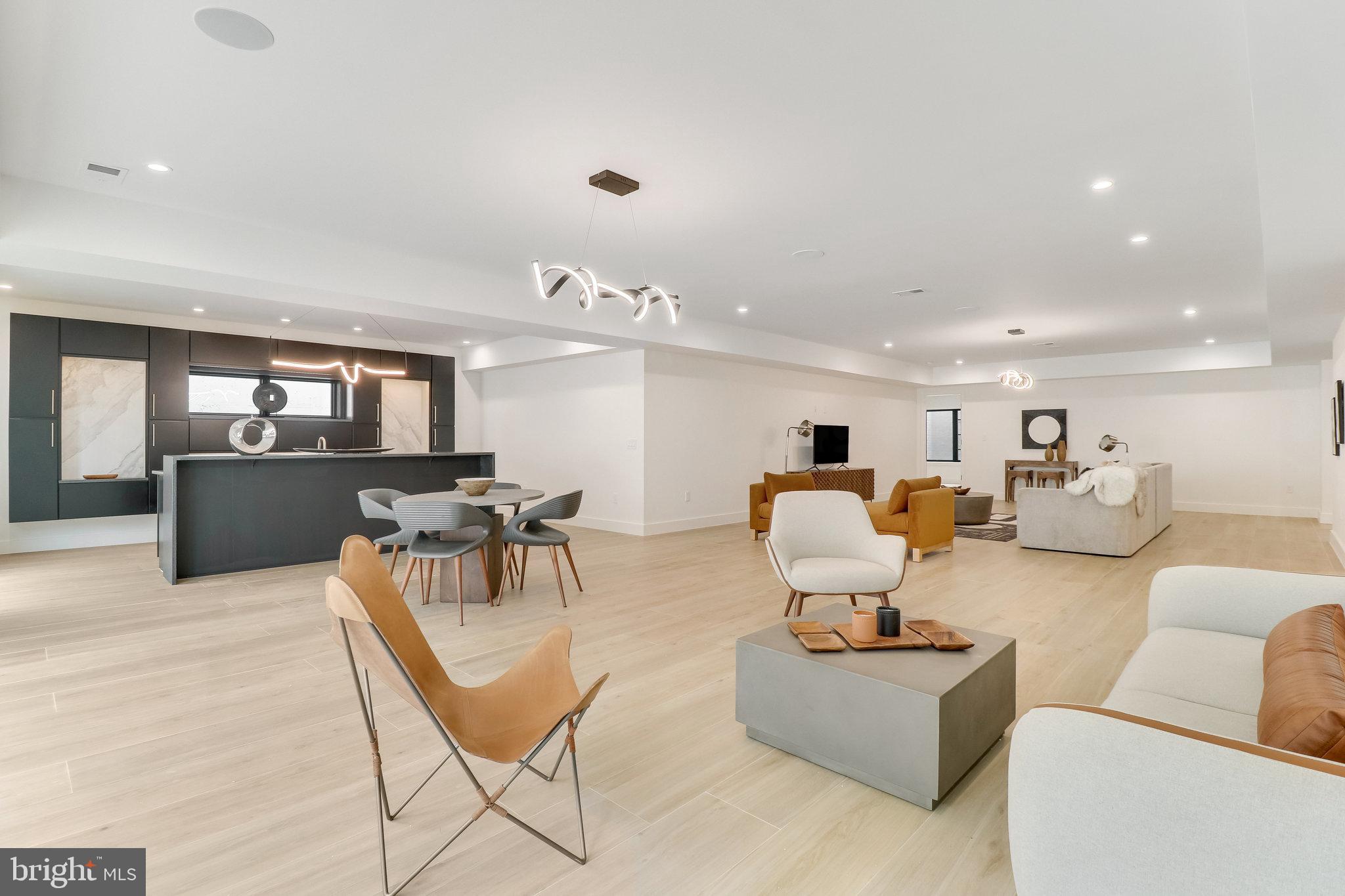 7816 GEORGETOWN PIKE